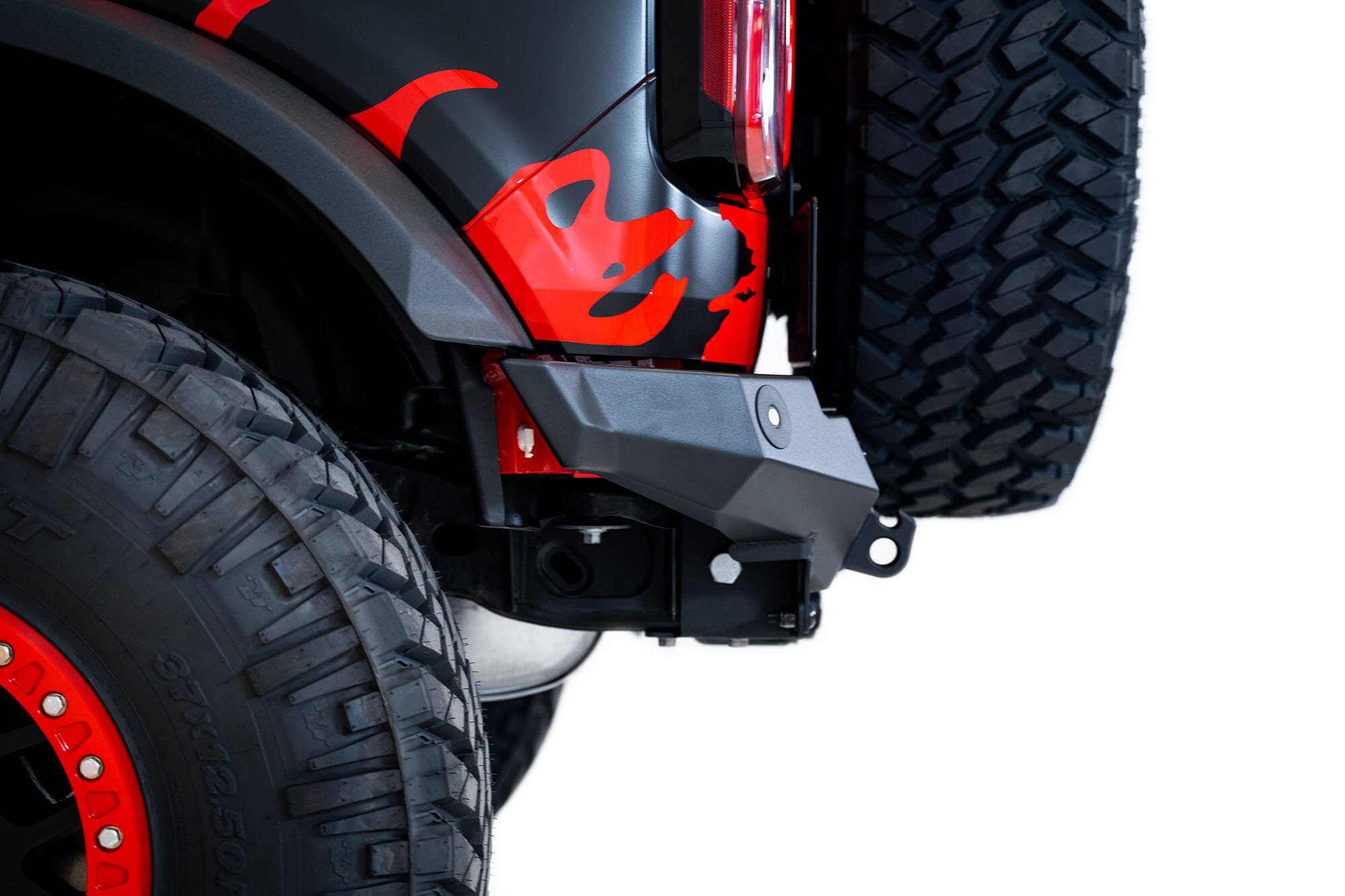 Bronco-Off-Road-Rear-Bumper_1039d8a6-8932-4bd4-bfe5-fec8298d9b44 - NVMOS