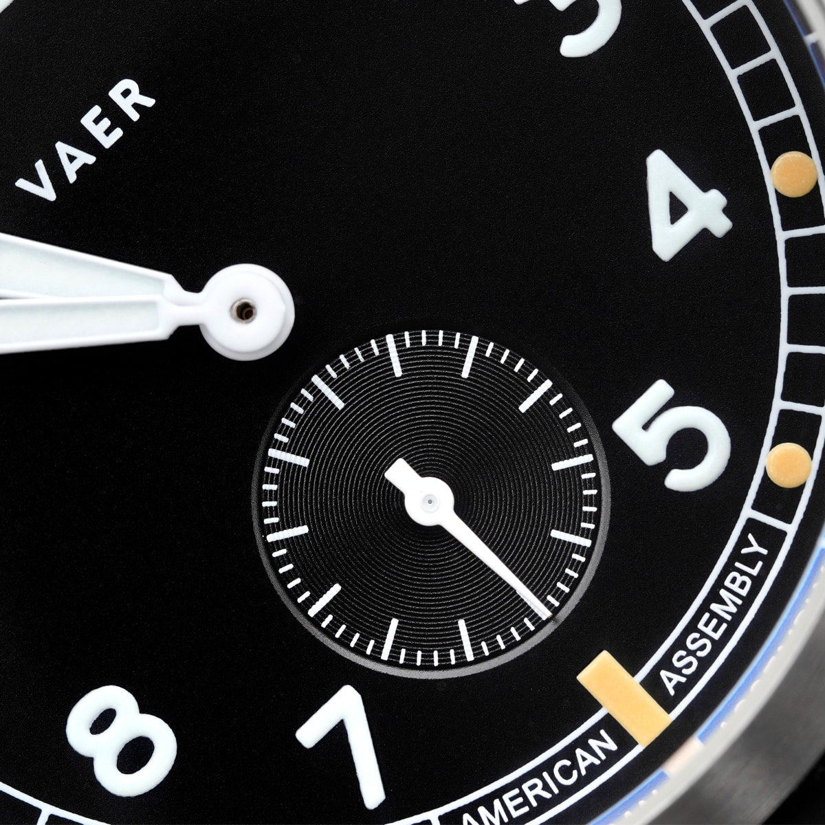 VAER C5 Dirty Dozen Field Watch - 40mm Ameriquartz