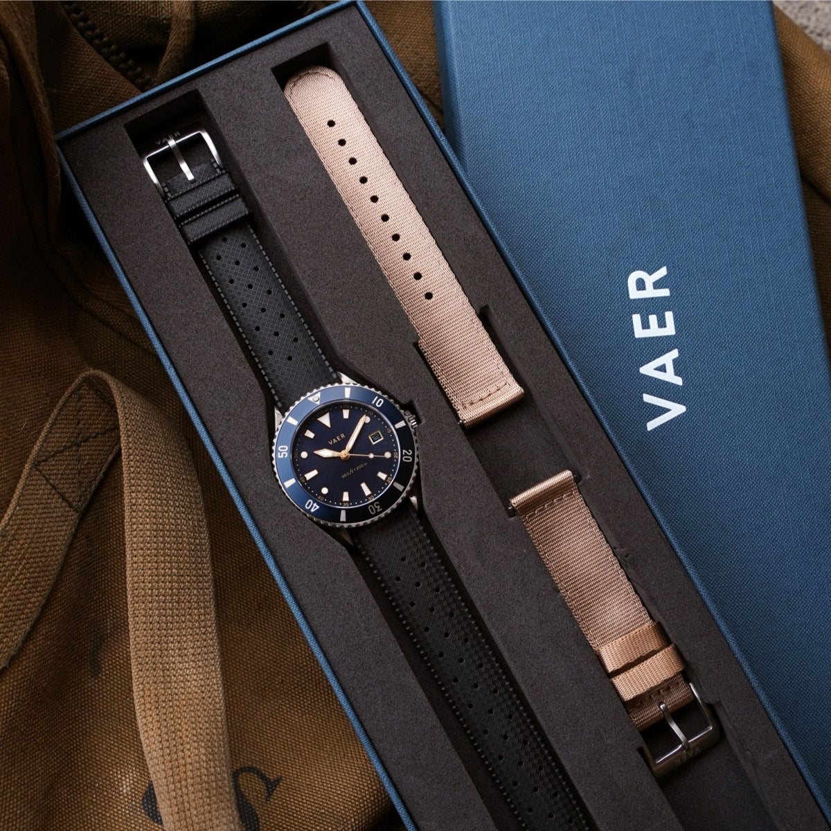 VAER DS4 Meridian Watch - Navy - Solar 42mm