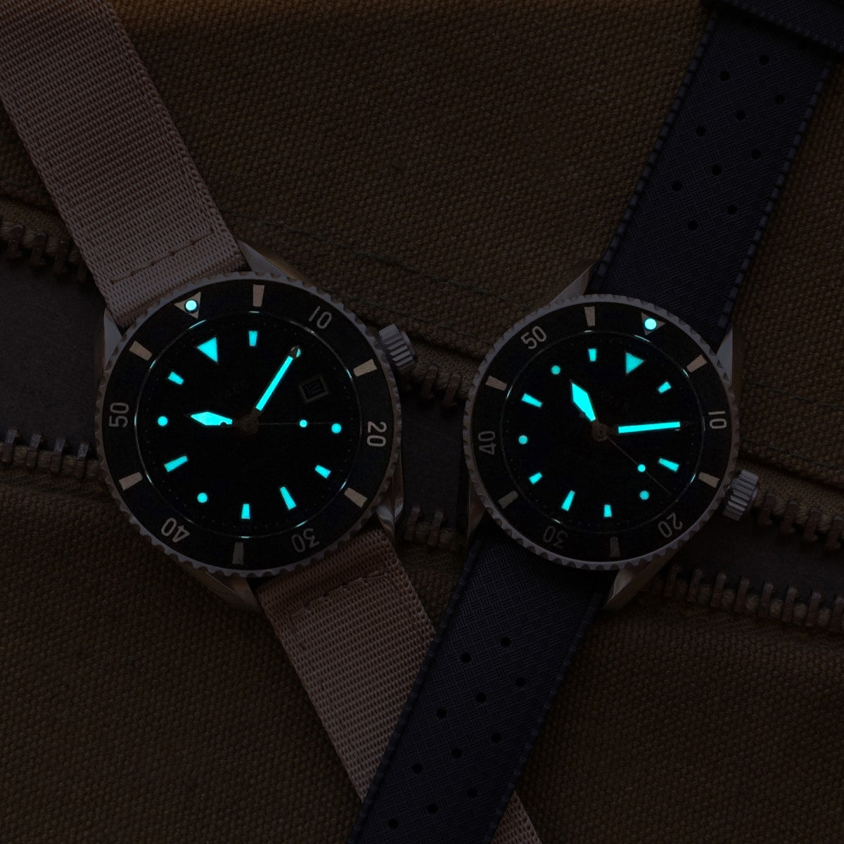 VAER DS4 Meridian Watch - Navy - Solar 42mm