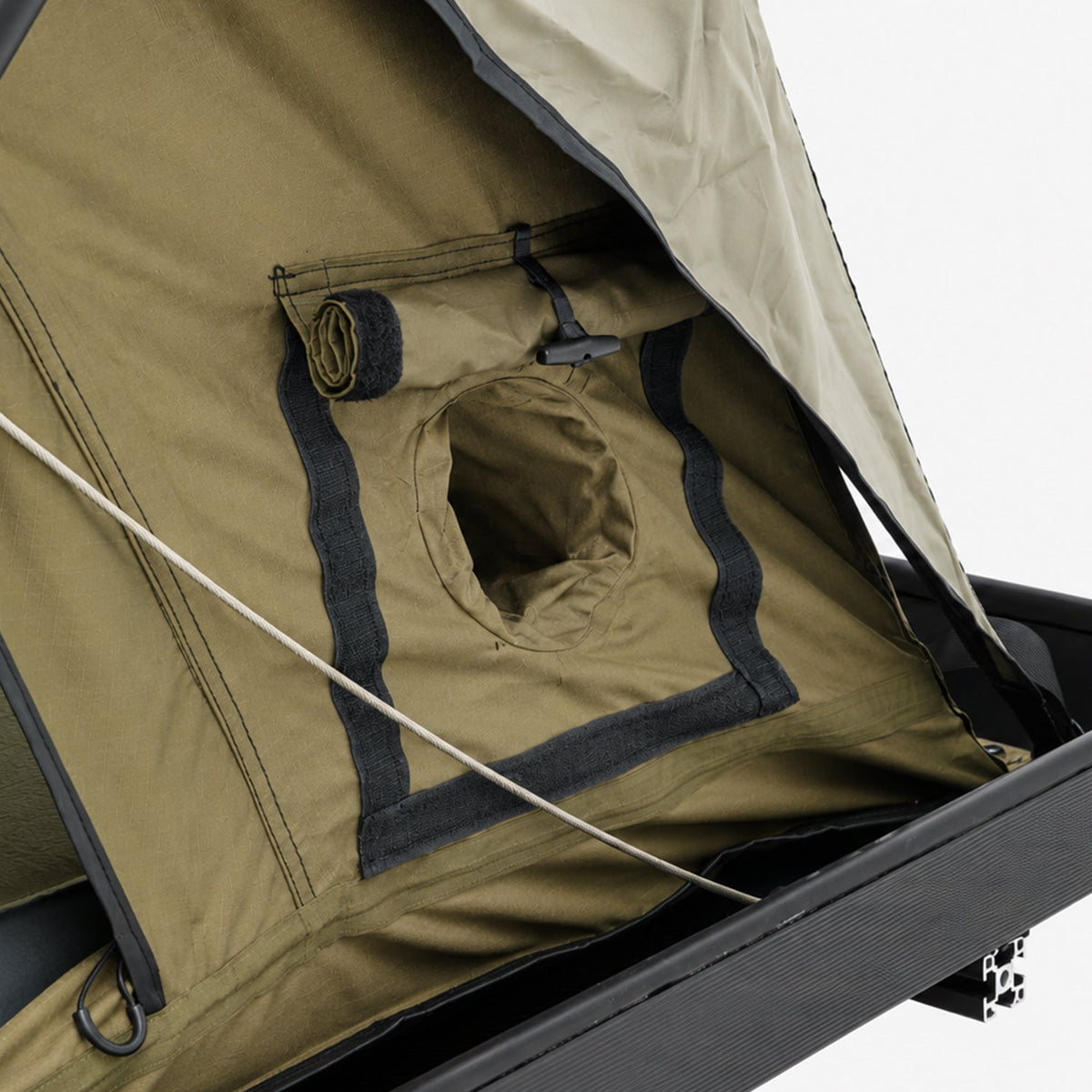 Inspired Overland Carbonlite Mini rooftop tent for universal fit