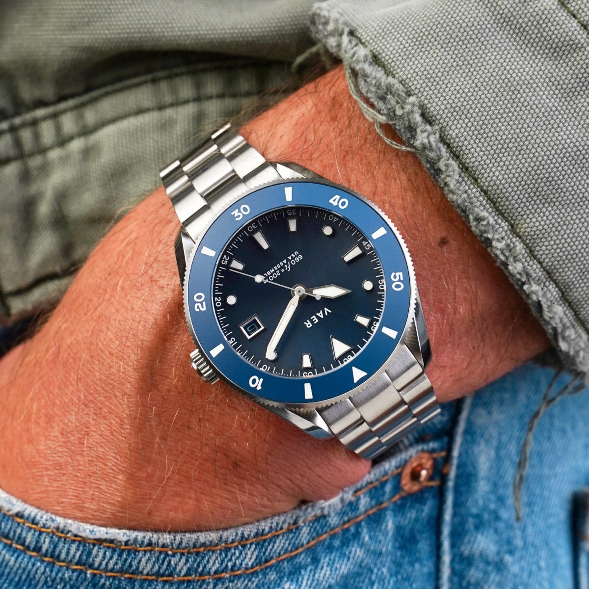 VAER D4 Meridian Watch - Navy - Matte USA Solar 42mm