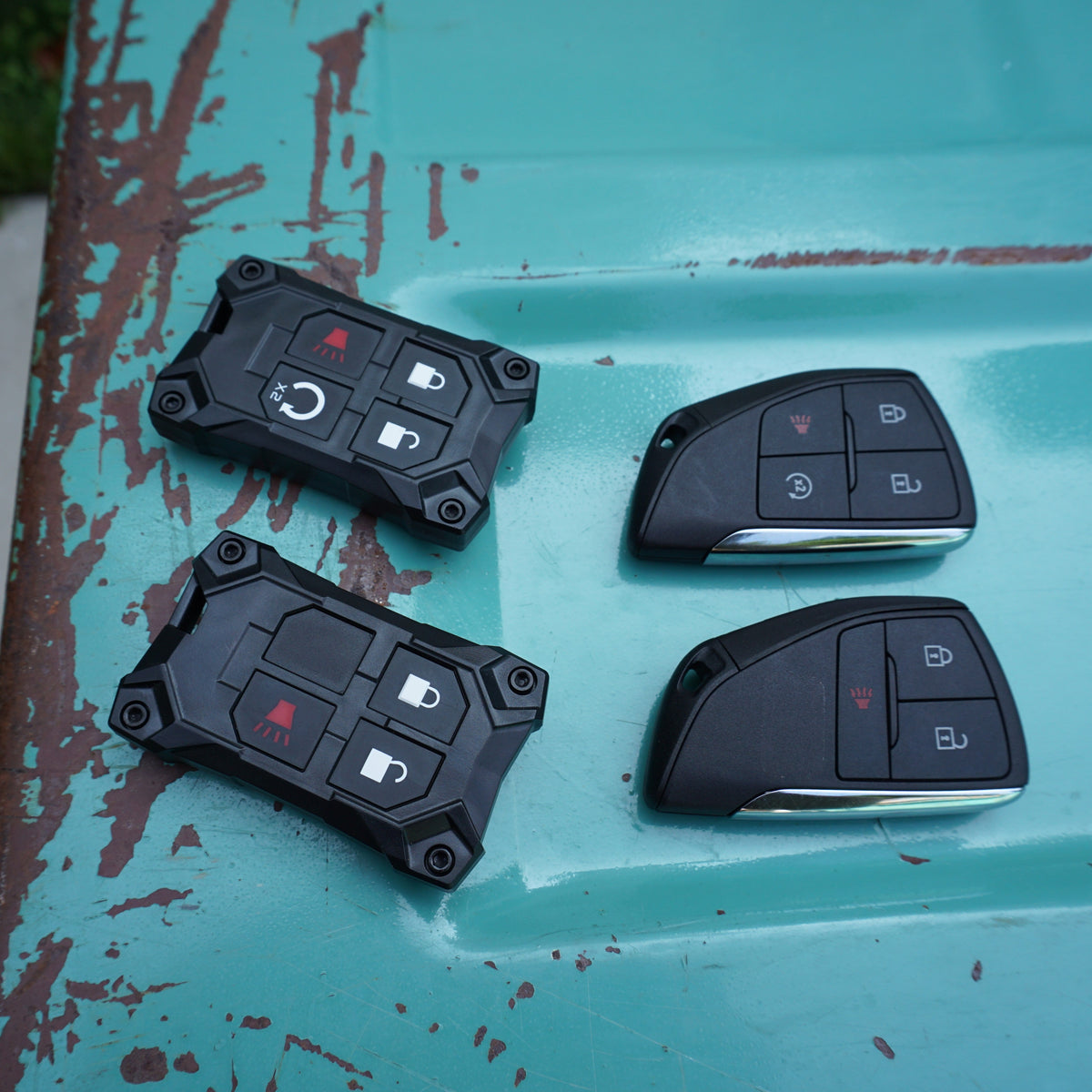 AJT Design Injection Fob IF030 gray key fob case for 2023+ Chevy Colorado and GMC Canyon