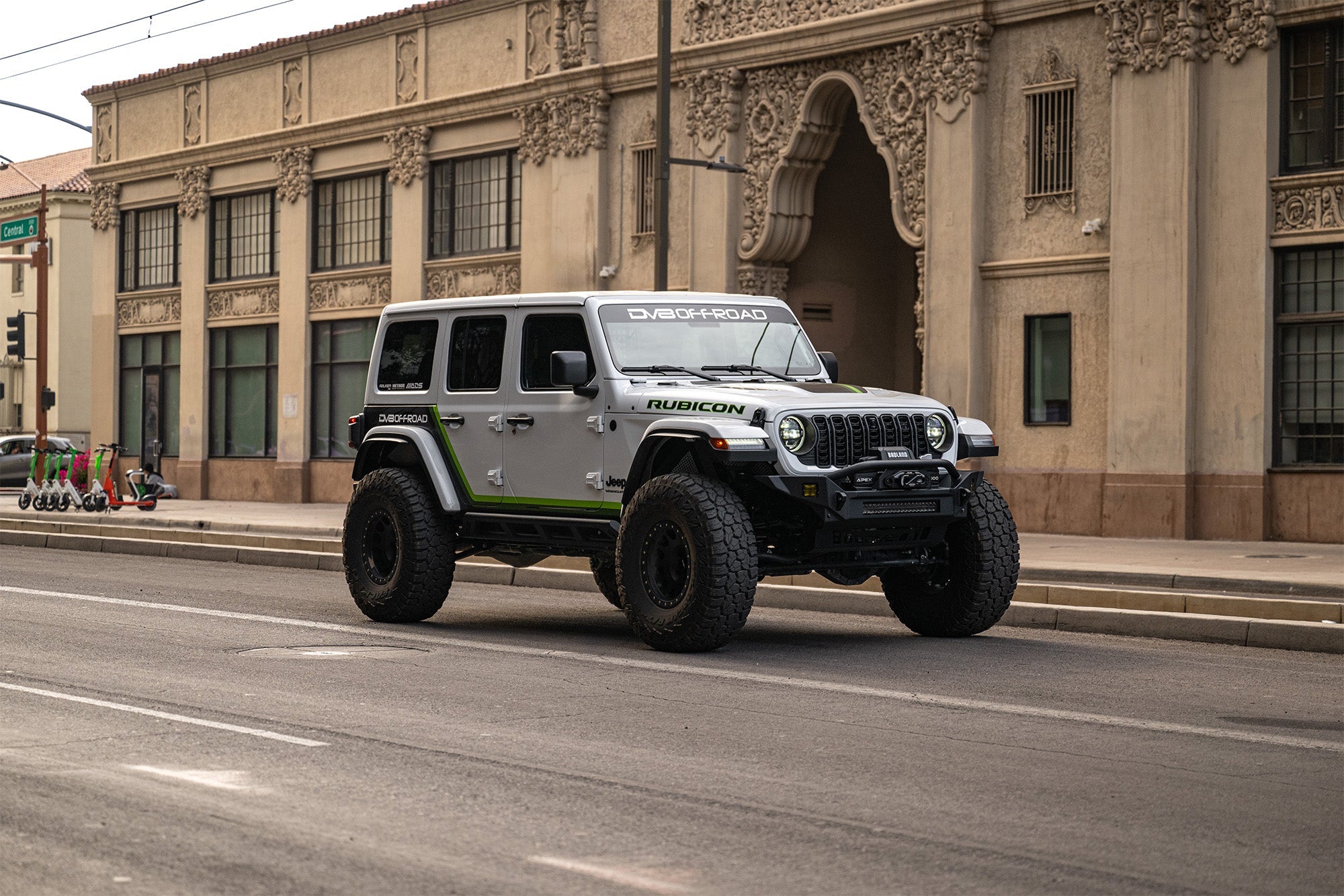 DV8-Jeep-JL-Cityscape - NVMOS