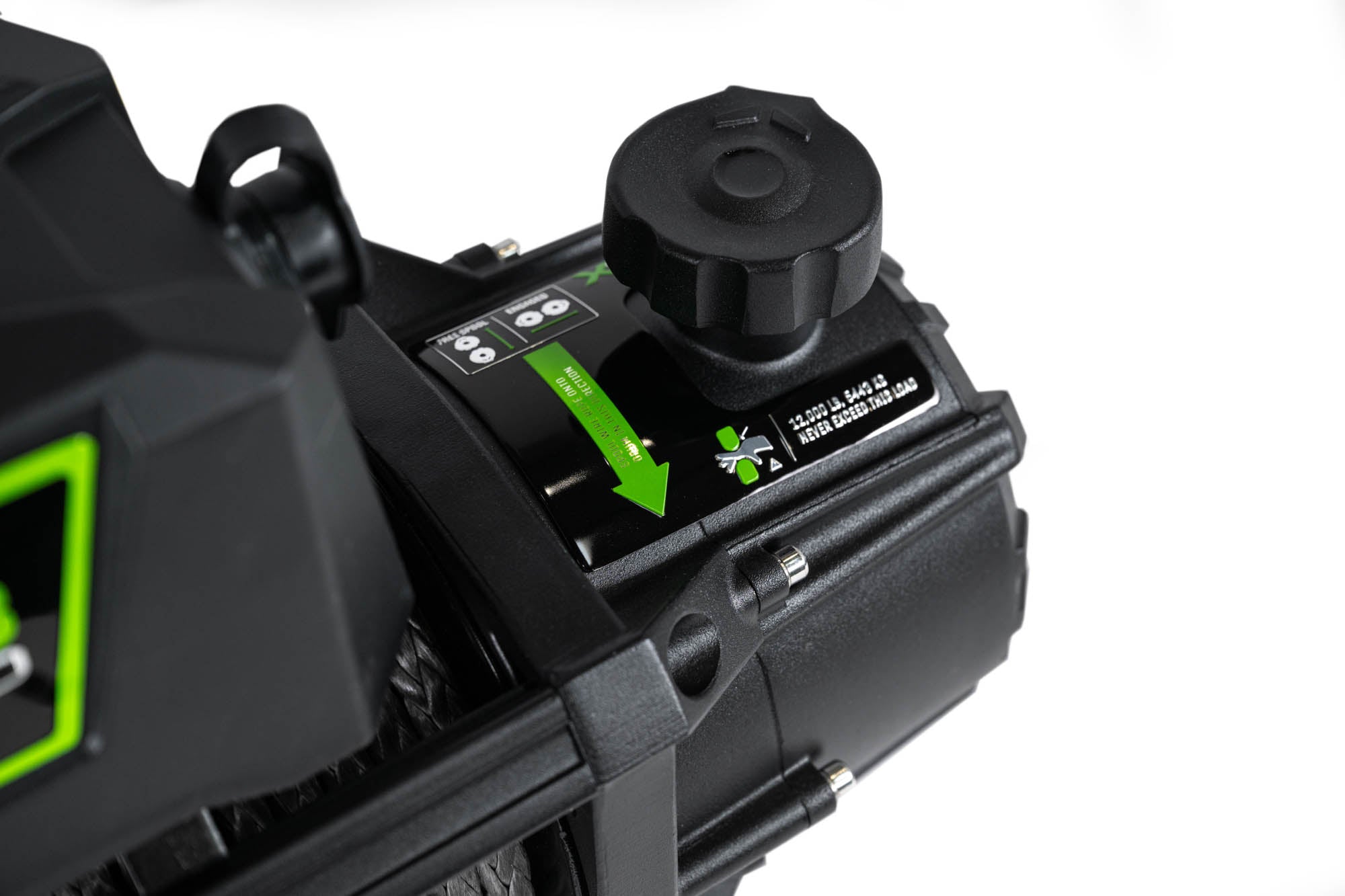 DV8-Xtract-12k-Synthetic-Rope-Winch-4 - NVMOS