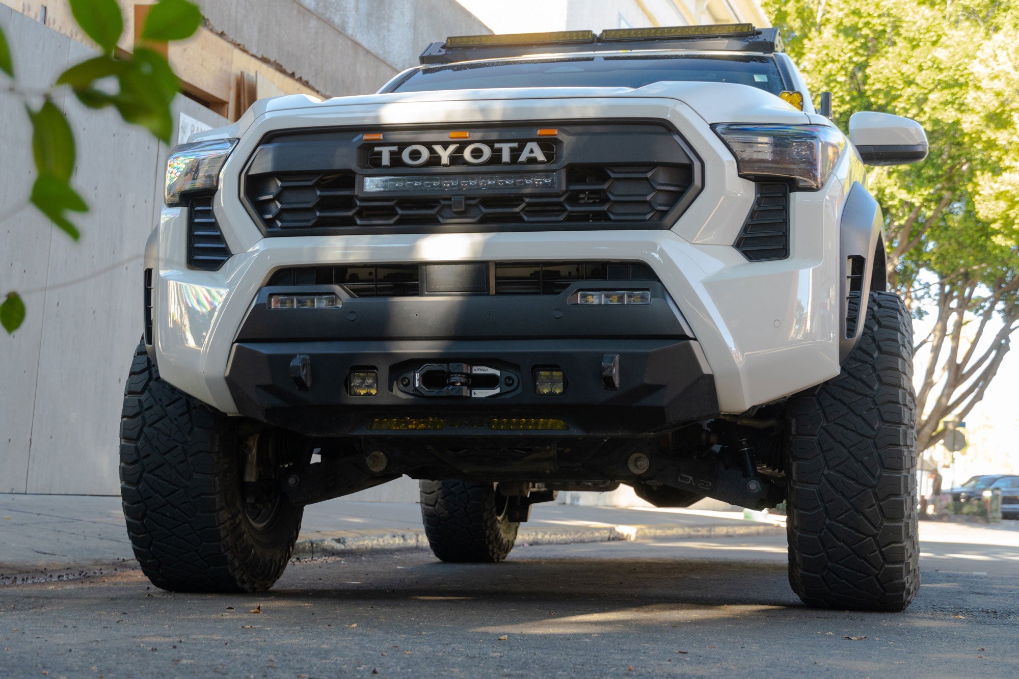 DV8-Xtract-Winch-Fairlead-Closed-System-Installed-12 - NVMOS
