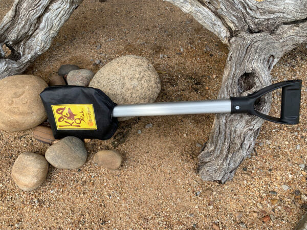 Eezi-Awn-K9-Foldable-Spade-Shovel-04-600x450 - NVMOS
