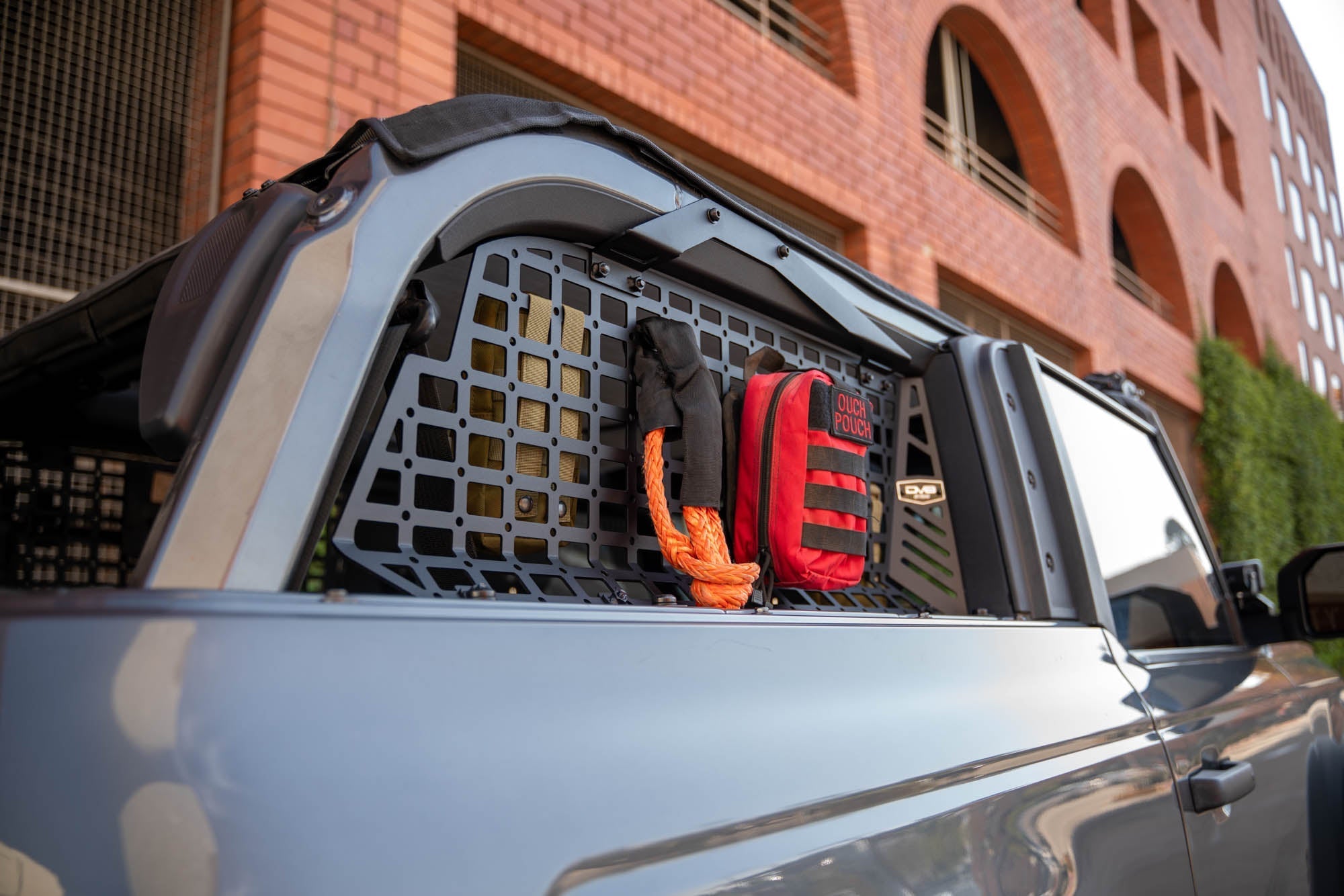 Ford-Bronco-2-Door-Rear-Window-Pocket-Molle-Panels-Installed-12 - NVMOS