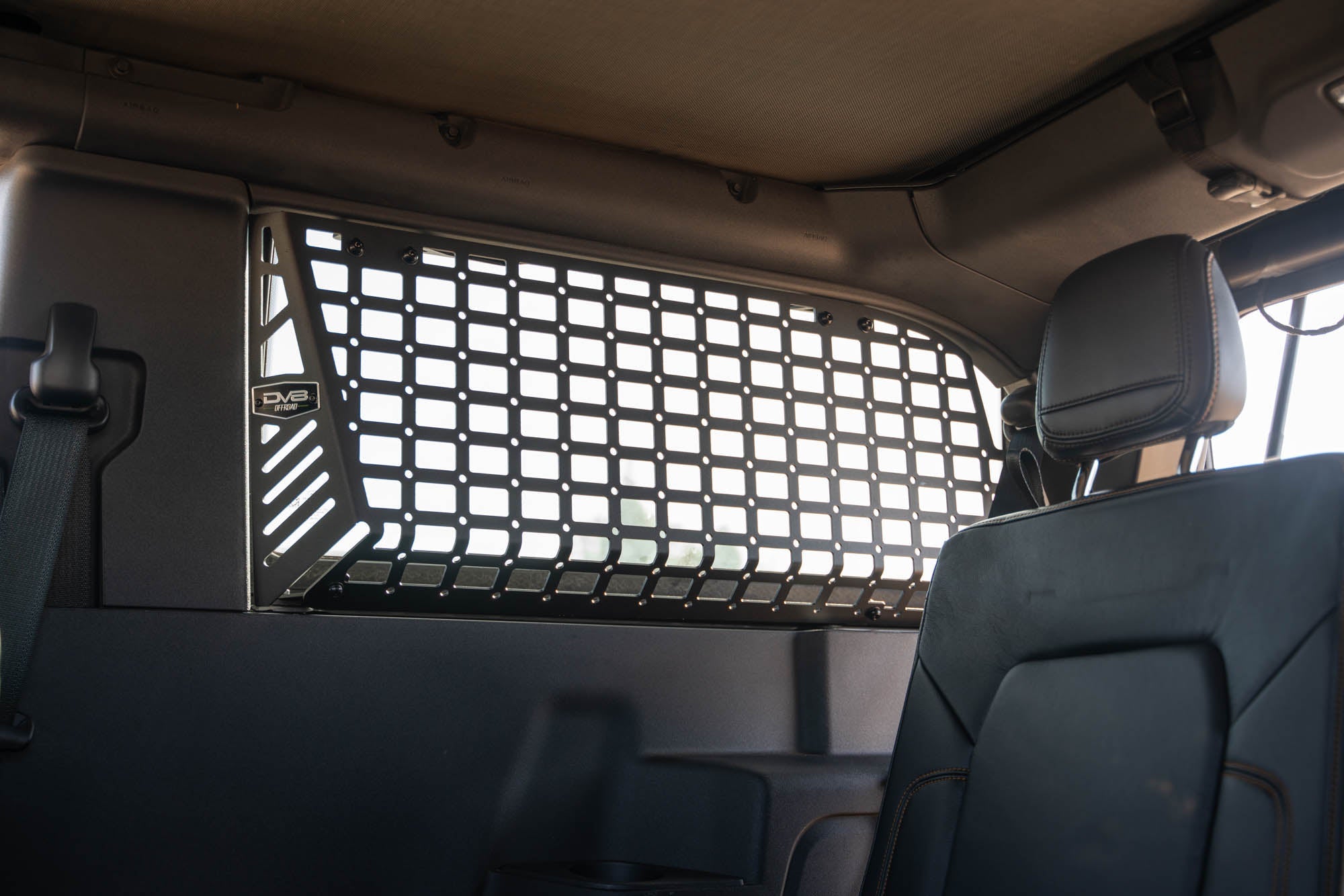 Ford-Bronco-2-Door-Rear-Window-Pocket-Molle-Panels-Installed-14 - NVMOS
