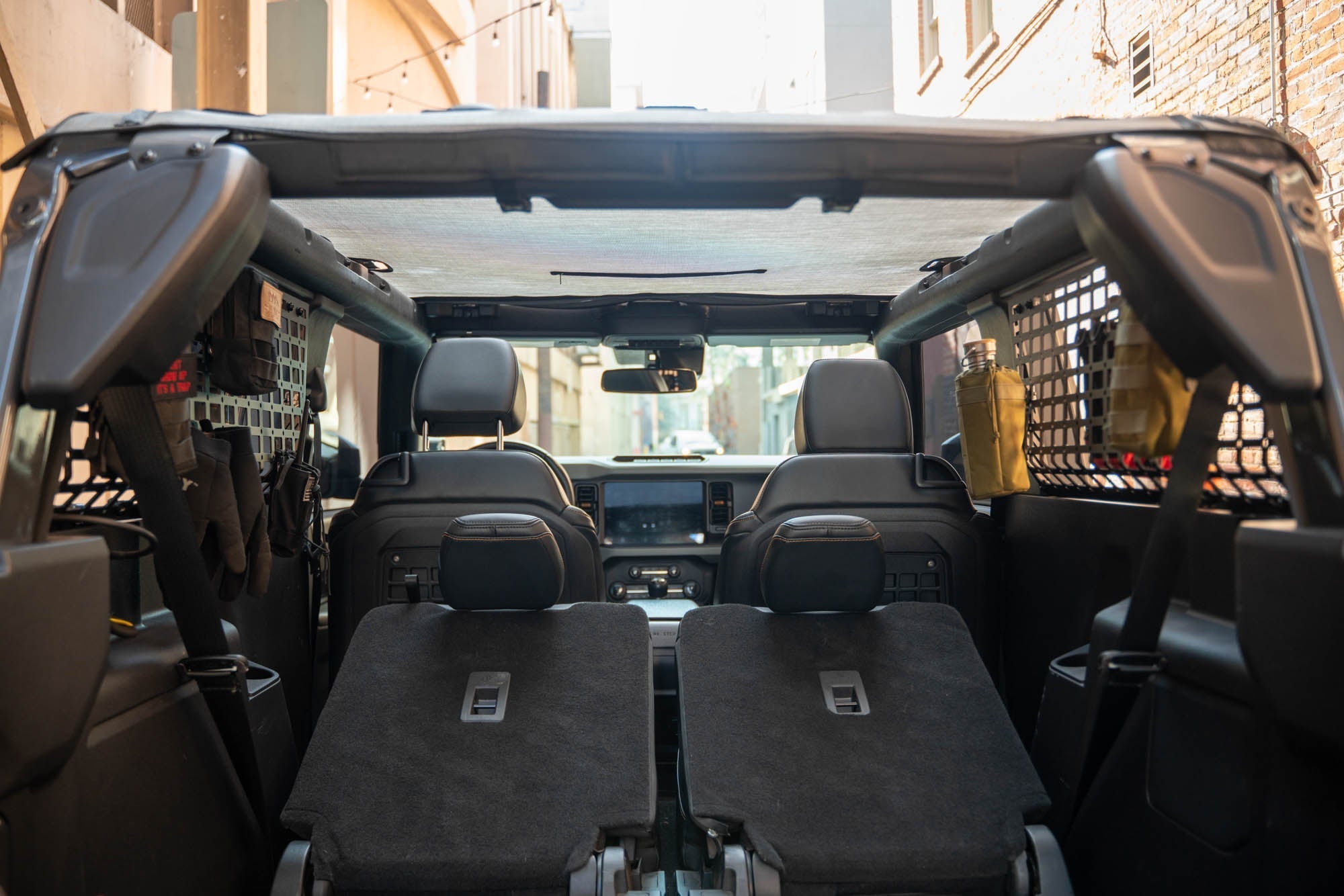 Ford-Bronco-2-Door-Rear-Window-Pocket-Molle-Panels-Installed-7 - NVMOS