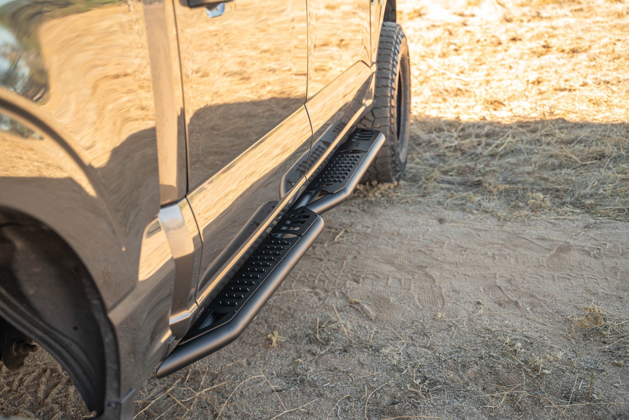 Ford-F-150-Crew-Cab-OE-Plus-Side-Steps-Installed-9 - NVMOS