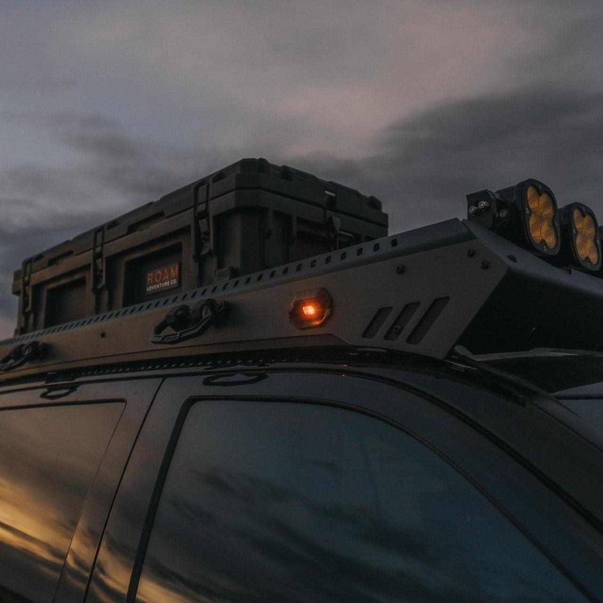 upTOP Overland rackLIGHT four pack on roof rack