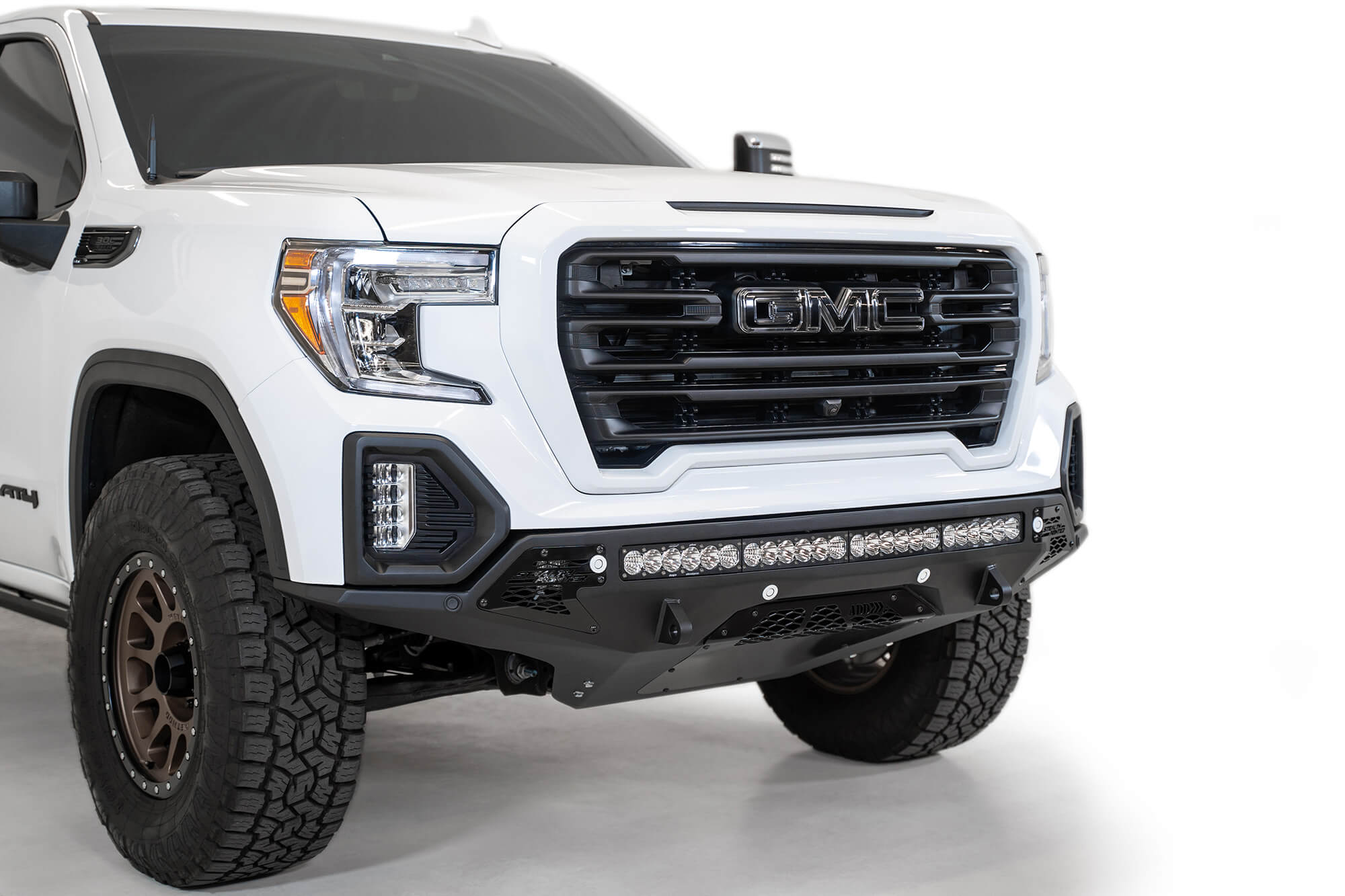 GMC-Sierra-1500-front-bumper - NVMOS