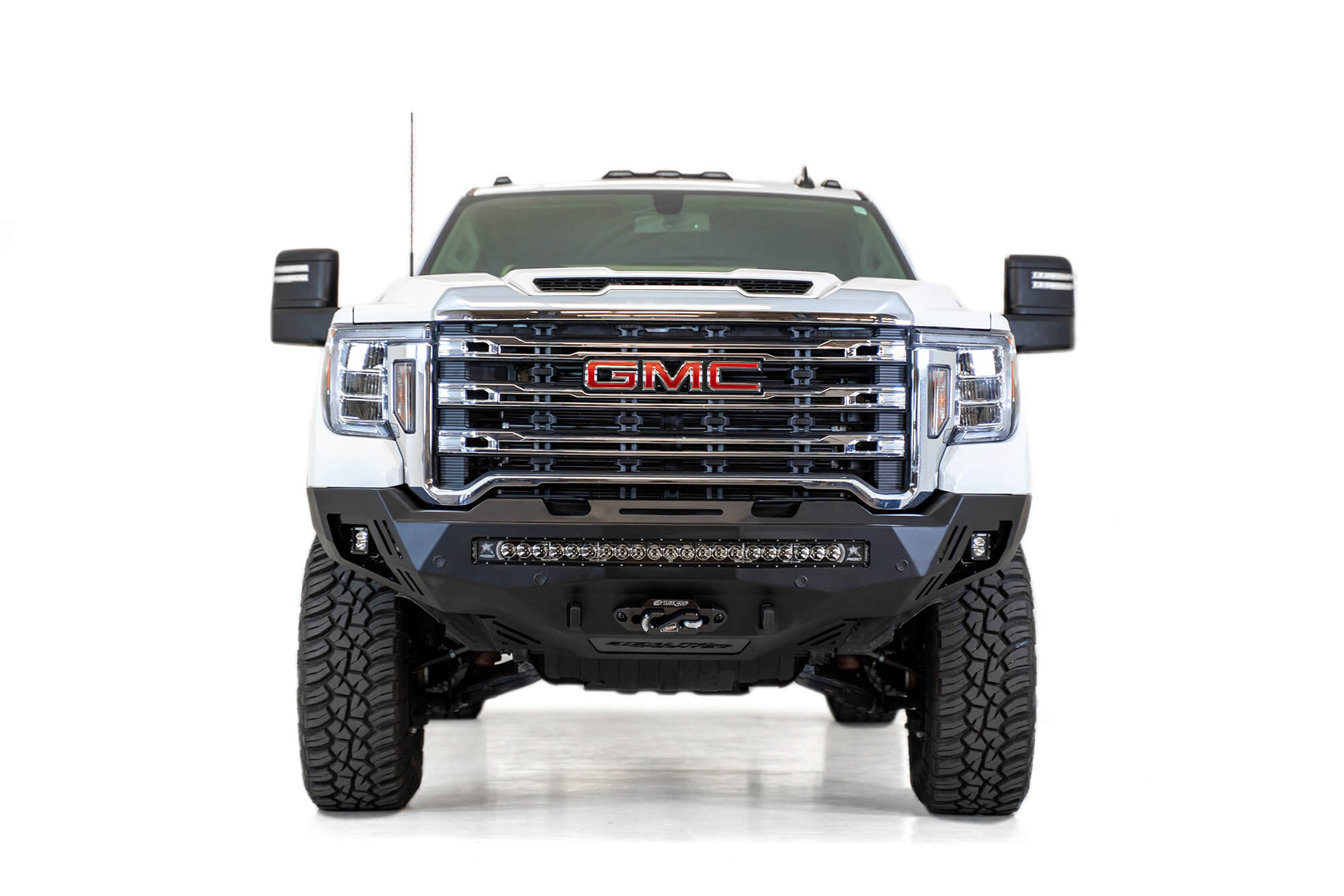 GMC-Sierra-2500-3500-front-bumper_89860a40-df04-46e2-9d37-2dbd4507f1d7 - NVMOS