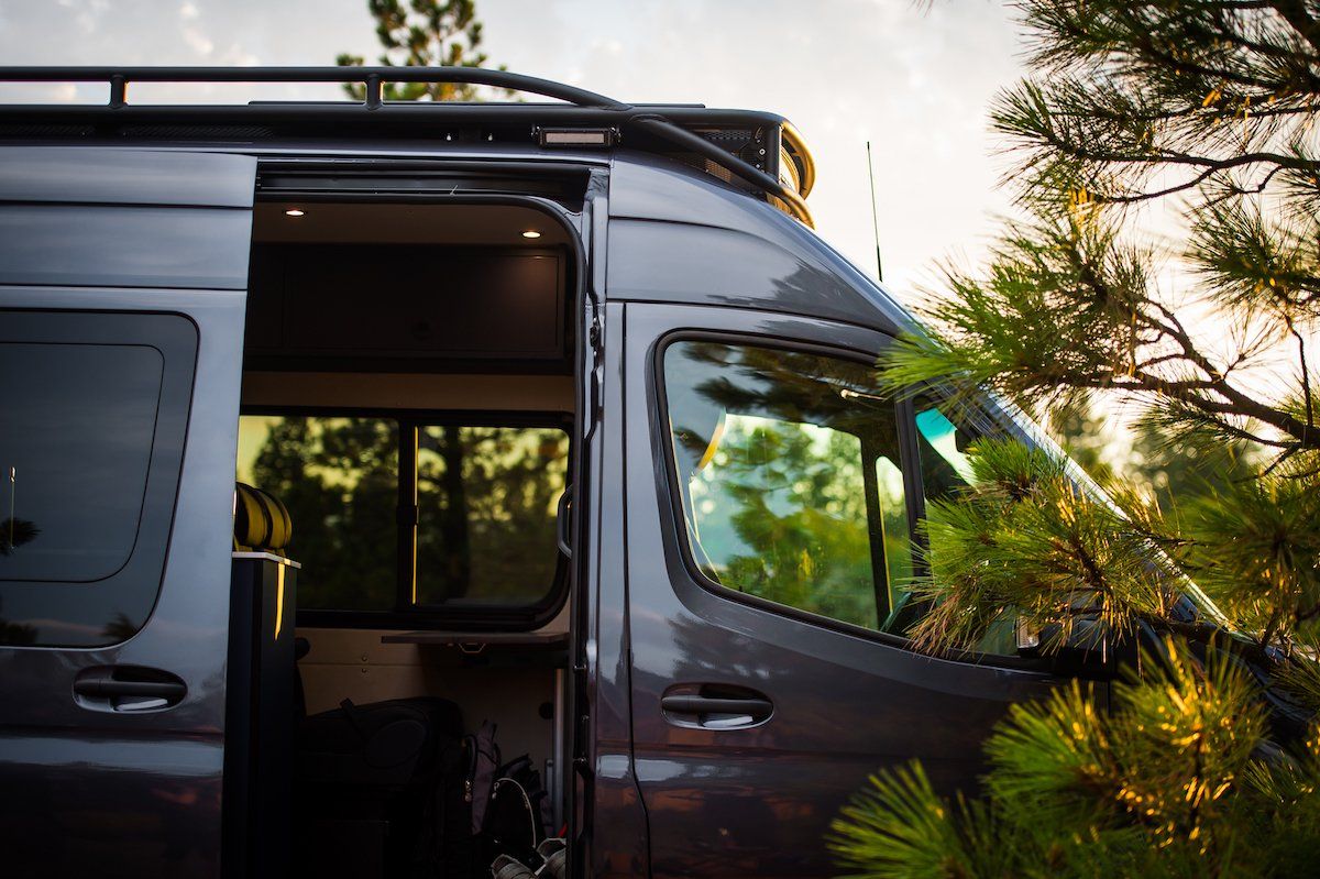 Mercedes Sprinter Safari Rack 2.0 SLB (single light bar)
