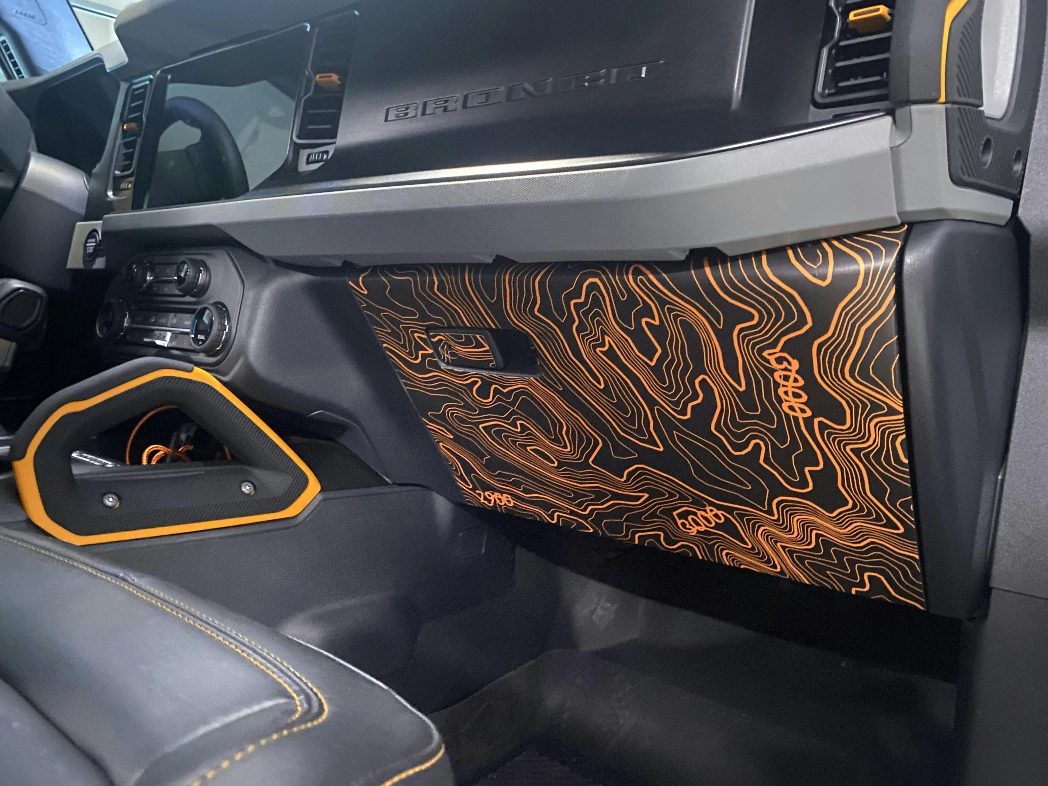 Topo Glovebox Overlay Kit (Printed Series) - 2021+ Bronco