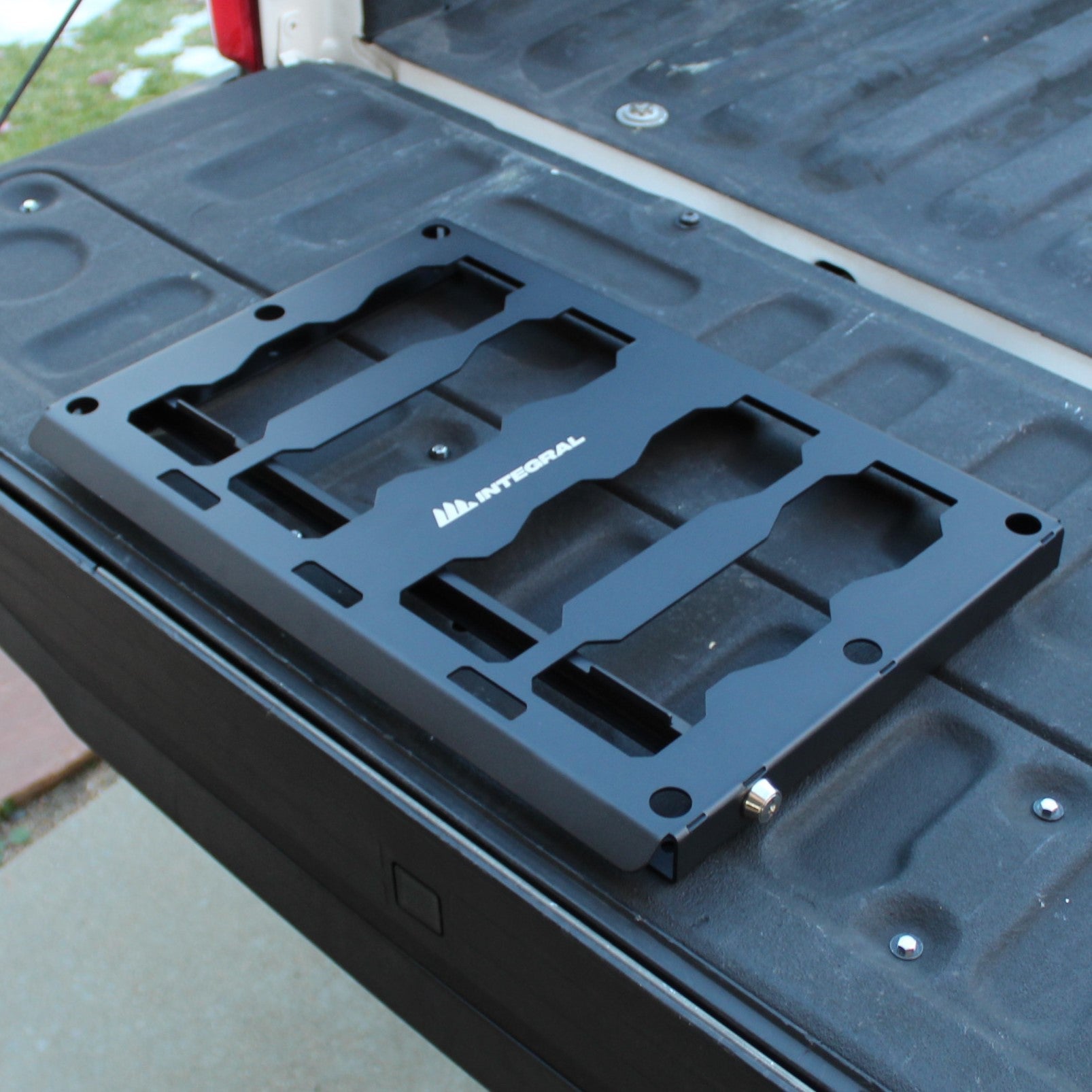 Integral Truck Packout Locking Plate - Universal