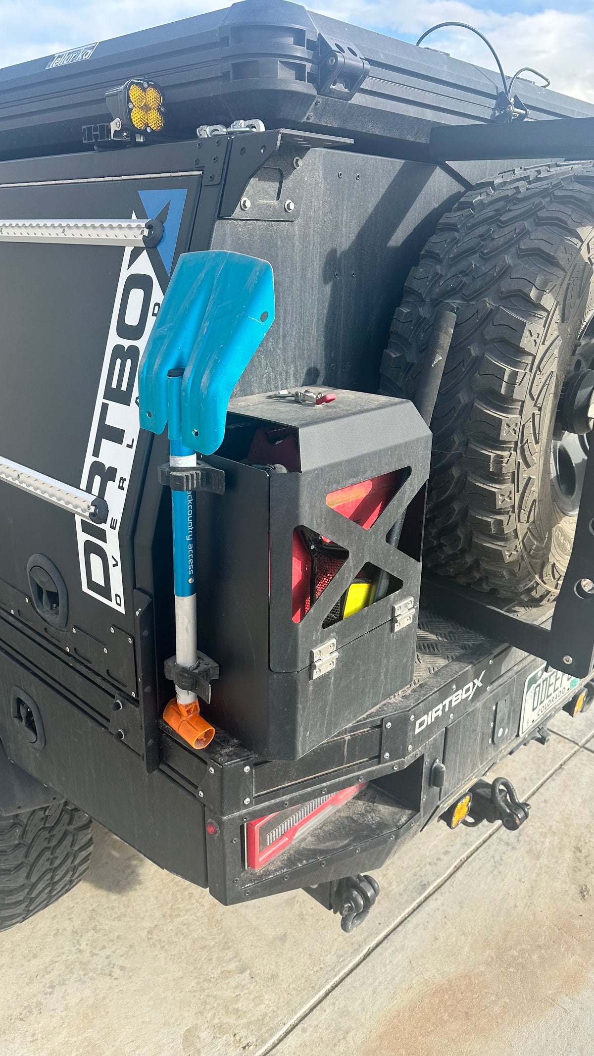 Dirtbox Overland jerry can holder mount, universal fit