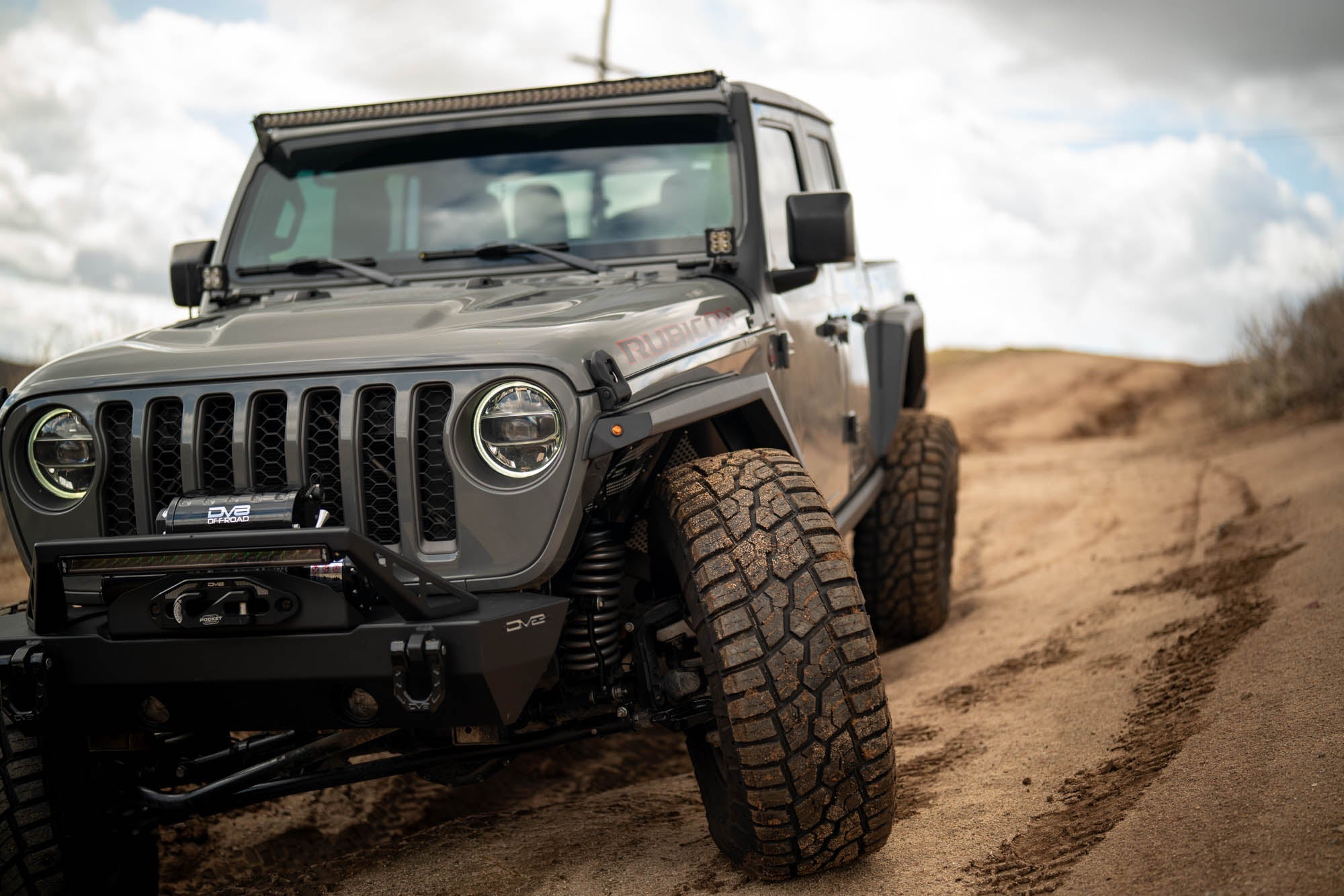 Jeep-Gladiator-JT-Armor-Fender-Flares-Trail-Pic-6 - NVMOS