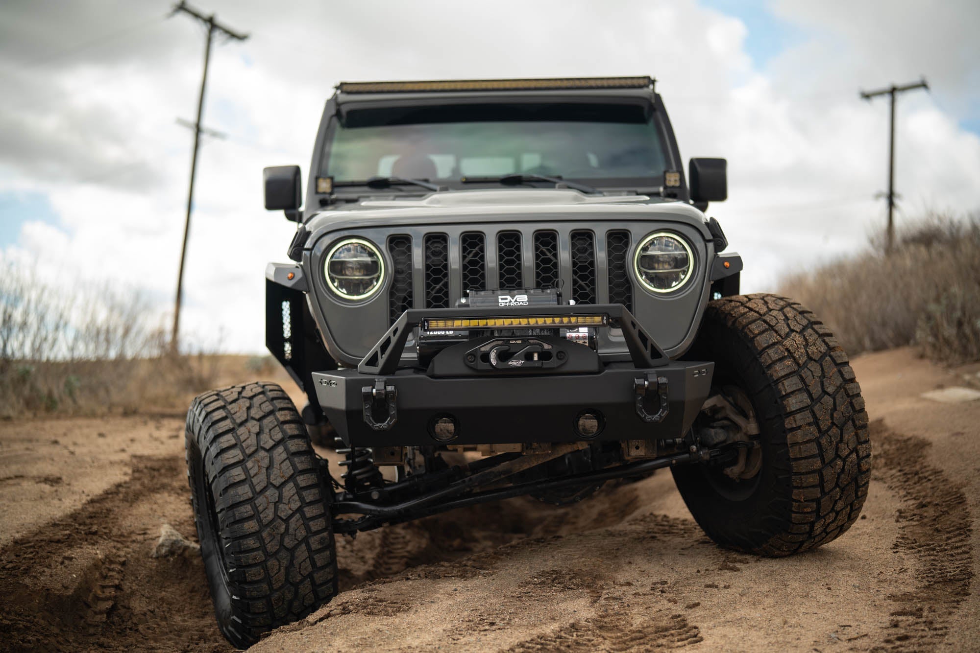 Jeep-Gladiator-JT-Armor-Fender-Flares-Trail-Pic-7 - NVMOS