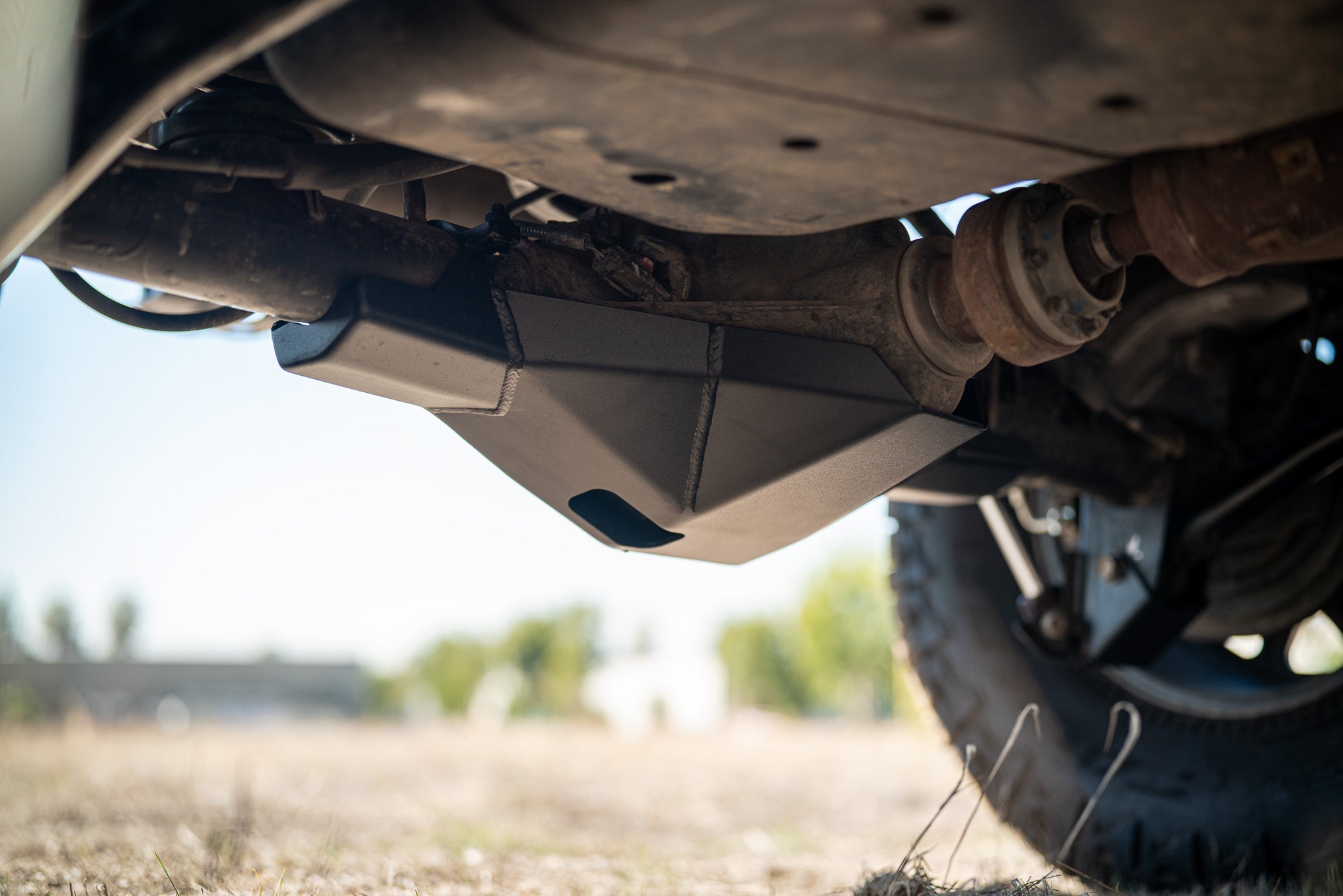 Jeep-Wrangler-JK-Dana-44-Rear-Diff-Skid-Plate-installed-1 - NVMOS