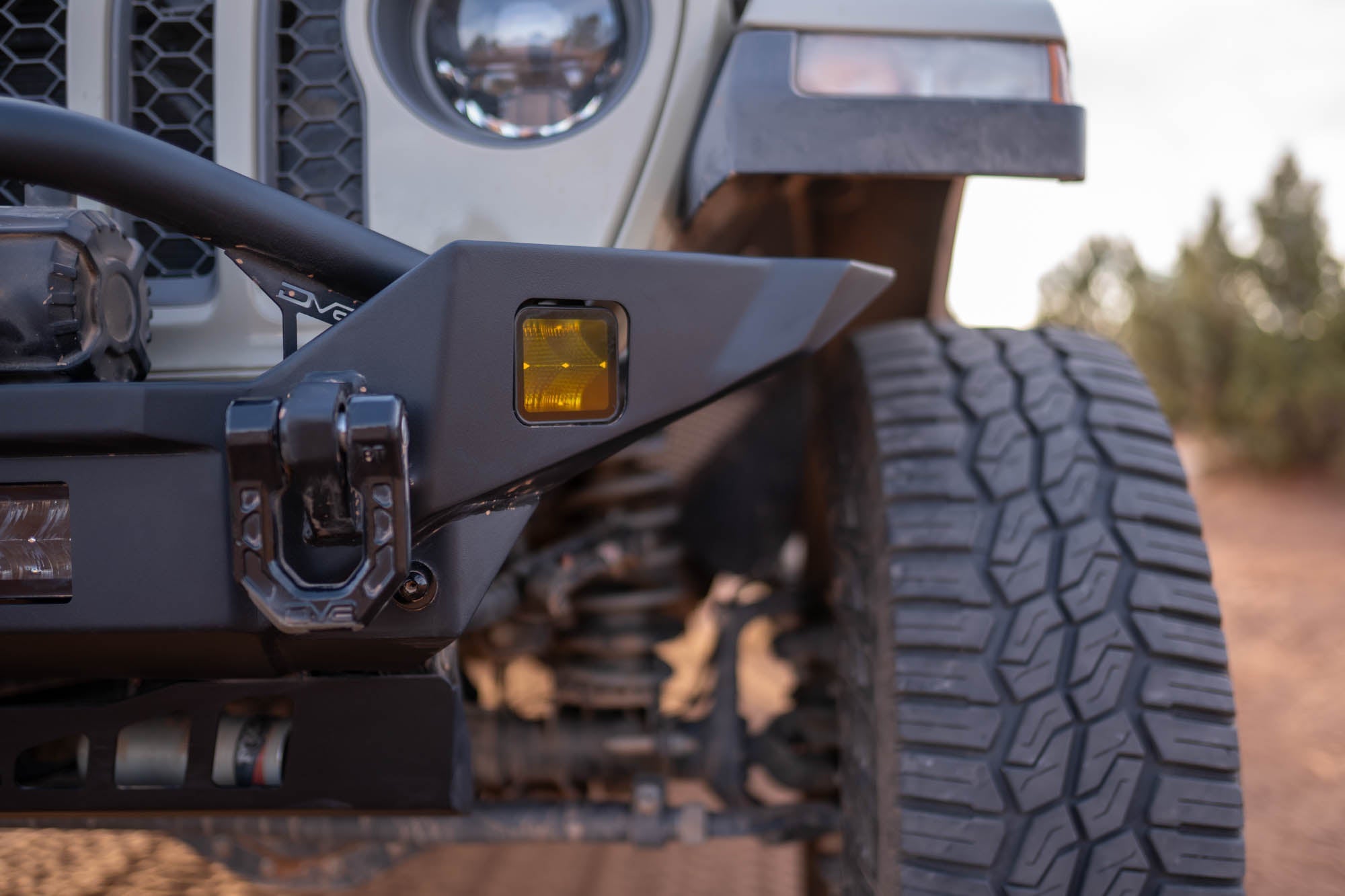 Jeep-Wrangler-JK-JL-_-Gladiator-JT-FS-7-Mid-Width-Winch-Front-Bumper-5 - NVMOS
