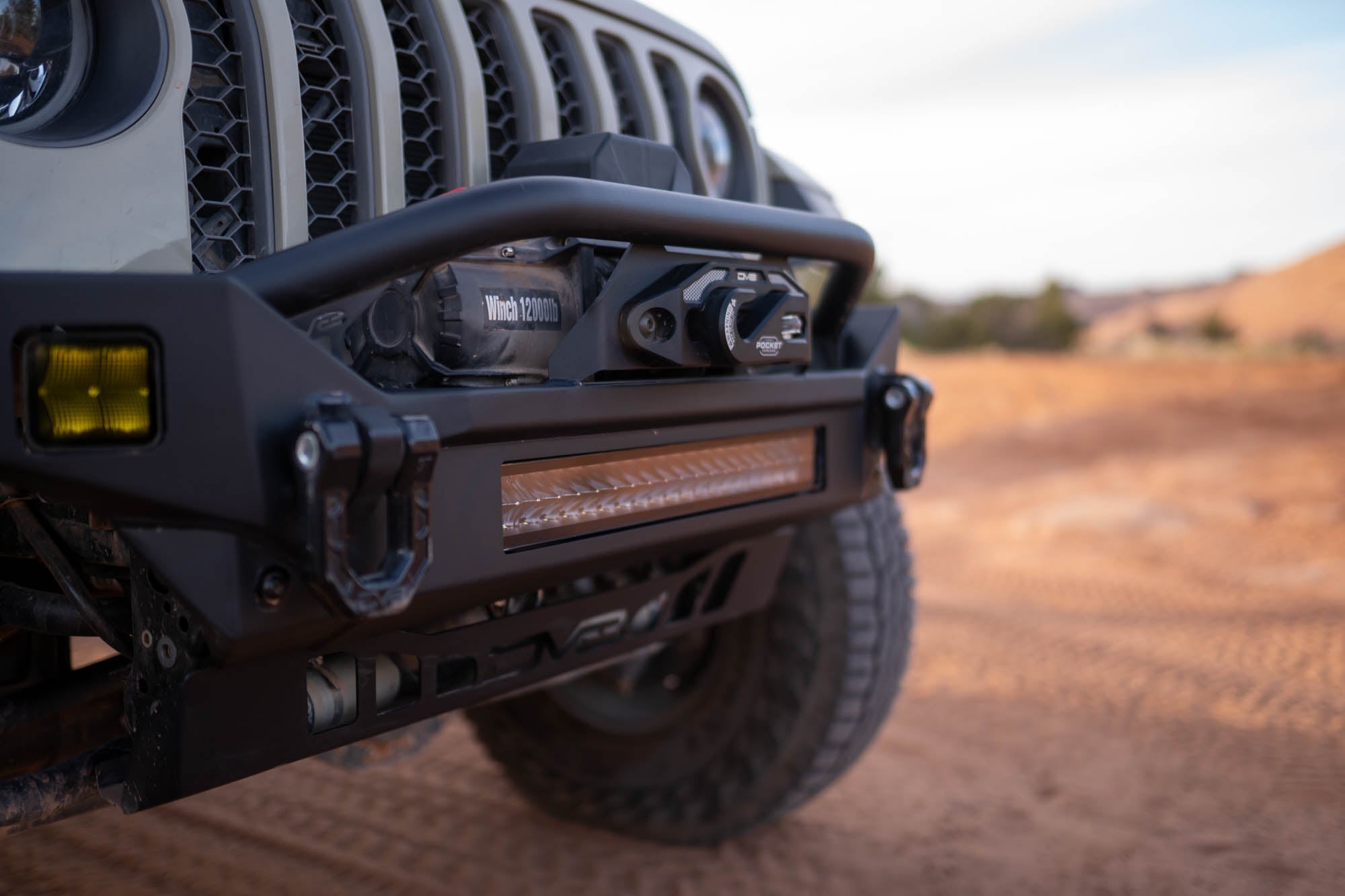 Jeep-Wrangler-JK-JL-_-Gladiator-JT-FS-7-Mid-Width-Winch-Front-Bumper-6 - NVMOS