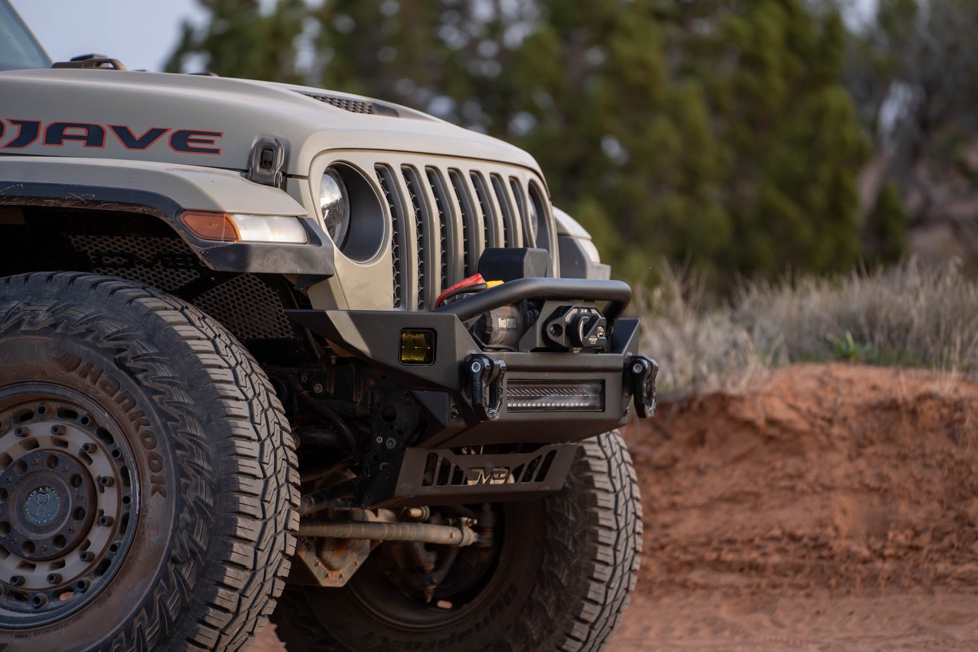 Jeep-Wrangler-JK-JL-_-Gladiator-JT-FS-7-Mid-Width-Winch-Front-Bumper-9 - NVMOS