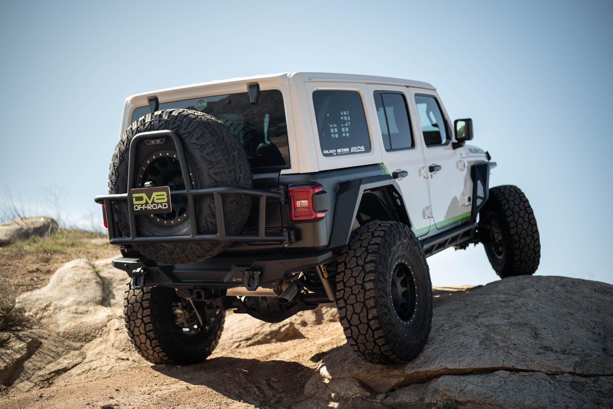 Jeep-Wrangler-JL-Armor-Fender-Flares-Trail-Pic-3_7c60ea48-ee79-410d-9dd4-36559738abde - NVMOS