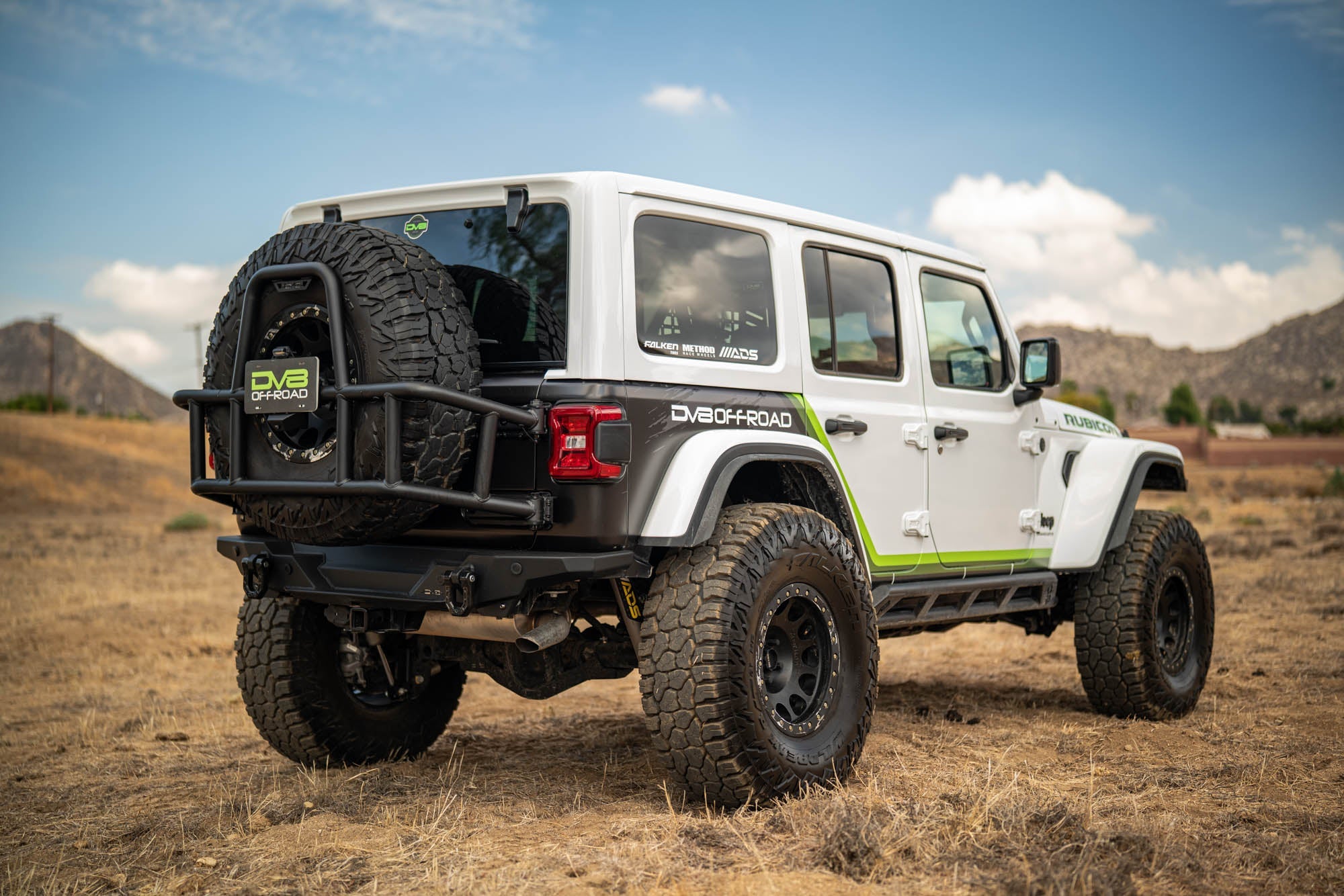 Jeep-Wrangler-JL-Body-Mounted-Tire-Carrier-Installed-7 - NVMOS