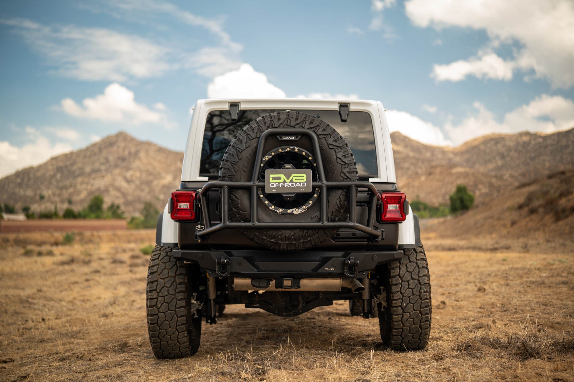 Jeep-Wrangler-JL-Body-Mounted-Tire-Carrier-Installed-8 - NVMOS