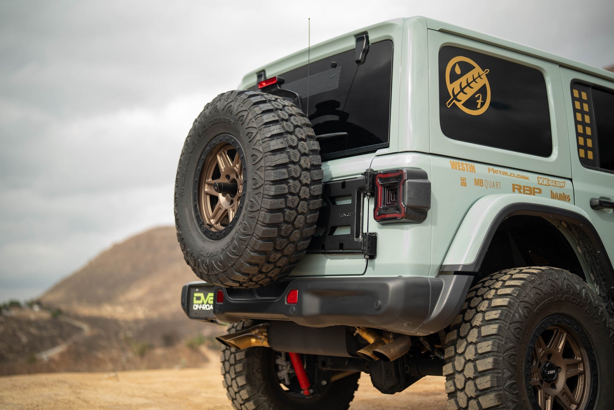 Jeep-Wrangler-JL-Spare-Tire-Carrier-2025-Installed-4 - NVMOS