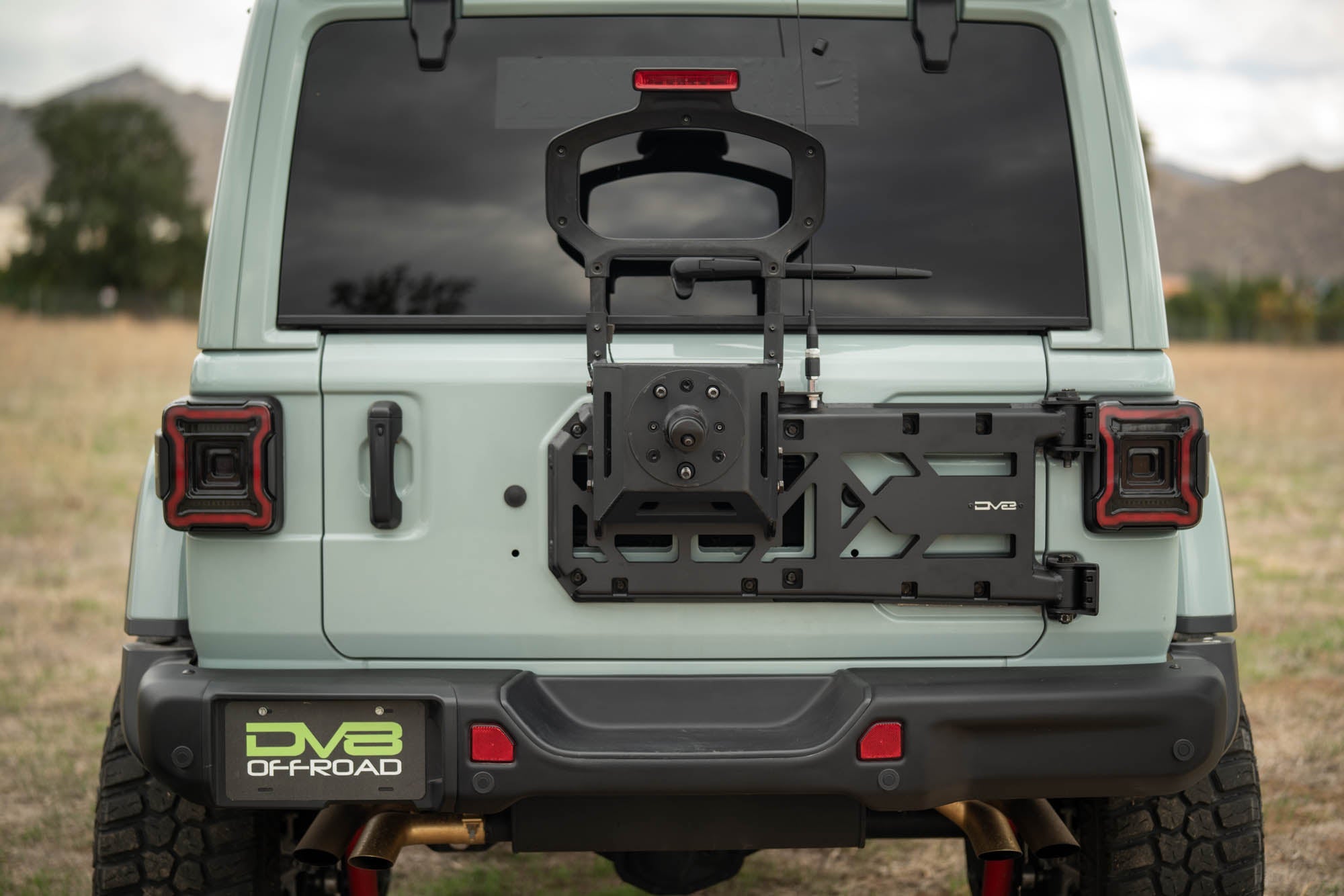 Jeep-Wrangler-JL-Spare-Tire-Carrier-2025-Installed-8 - NVMOS