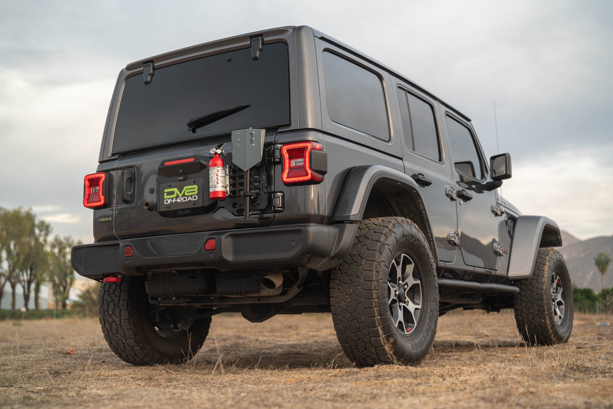 Jeep-Wrangler-JL-Tailgate-Reinforcement-Molle-Panel-Installed-4 - NVMOS