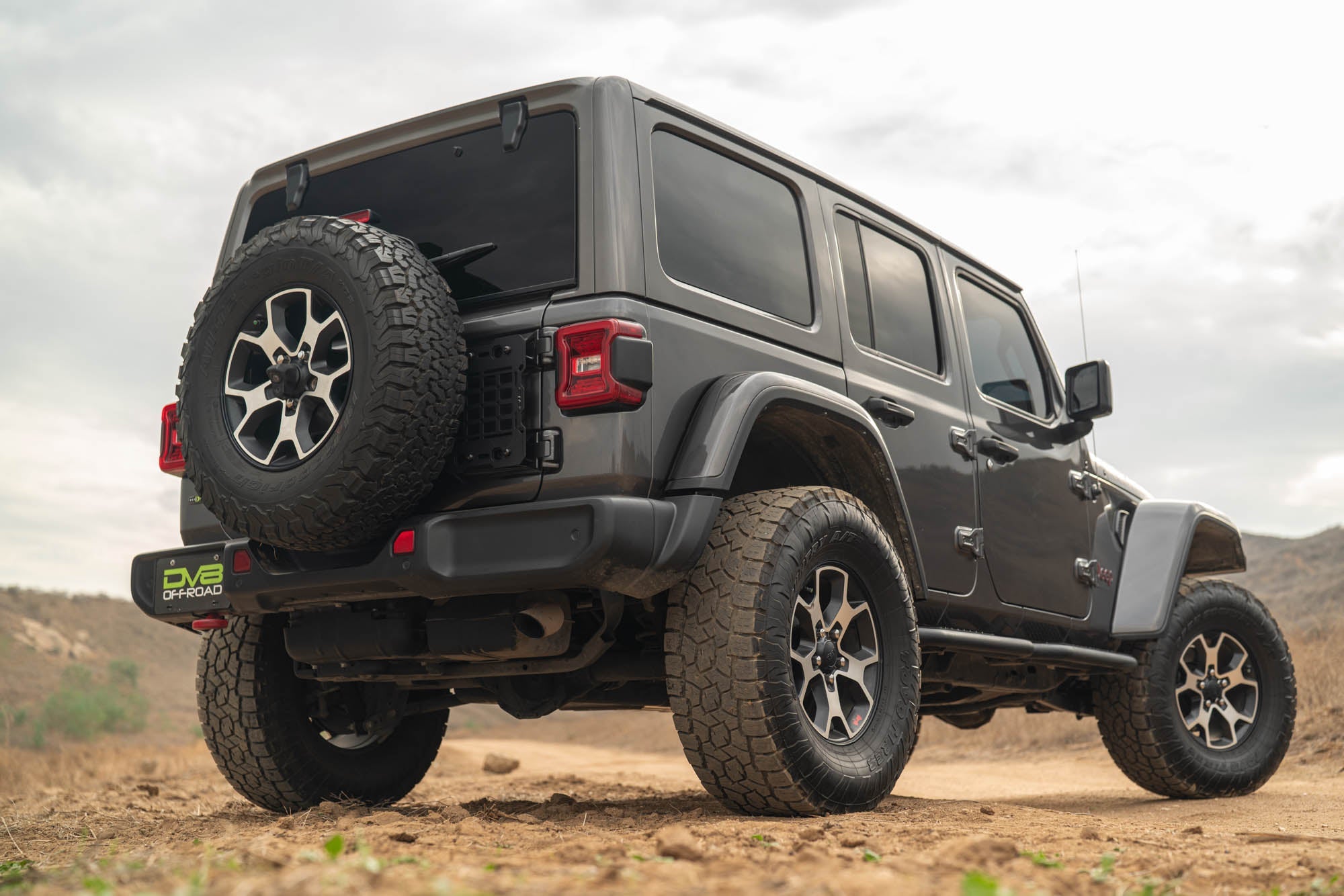 Jeep-Wrangler-JL-Tailgate-Reinforcement-Molle-Panel-Installed-8 - NVMOS