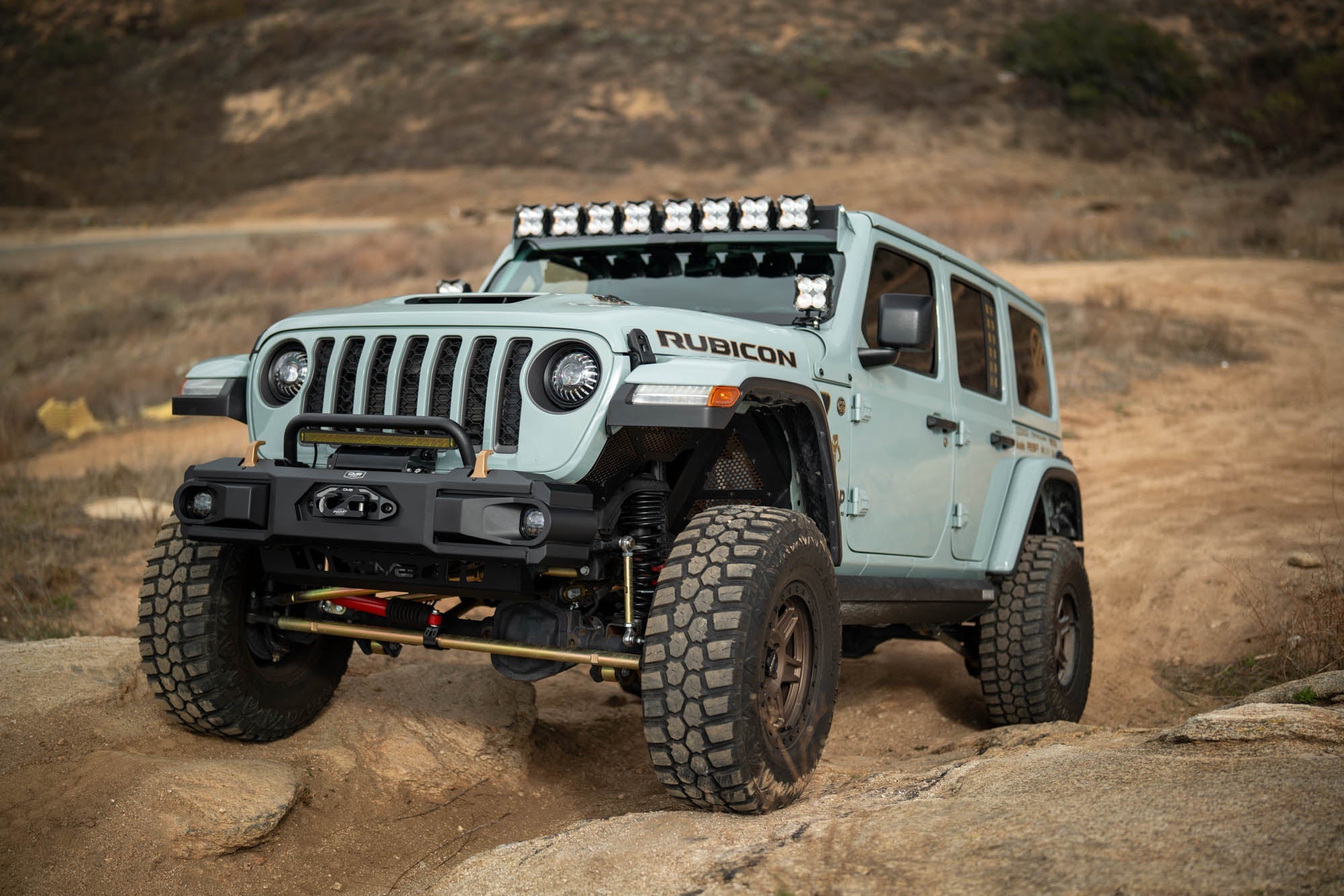 Jeep-Wrangler-_-Gladiator-OE-Plus-Front-Bumper-Outdoor-4 - NVMOS