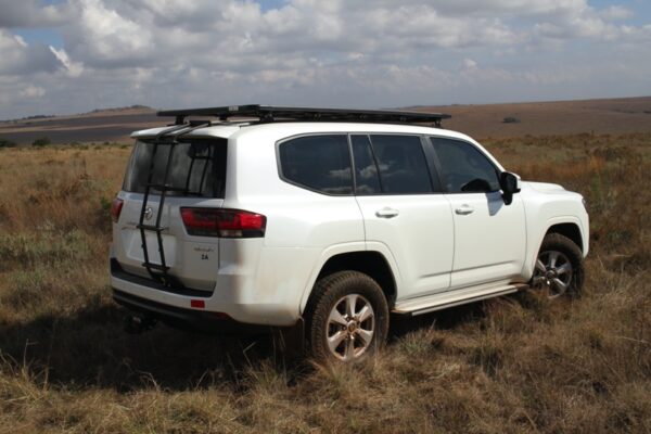 K9-Land-Cruiser-300-Rear-ladder-02-600x400 - NVMOS