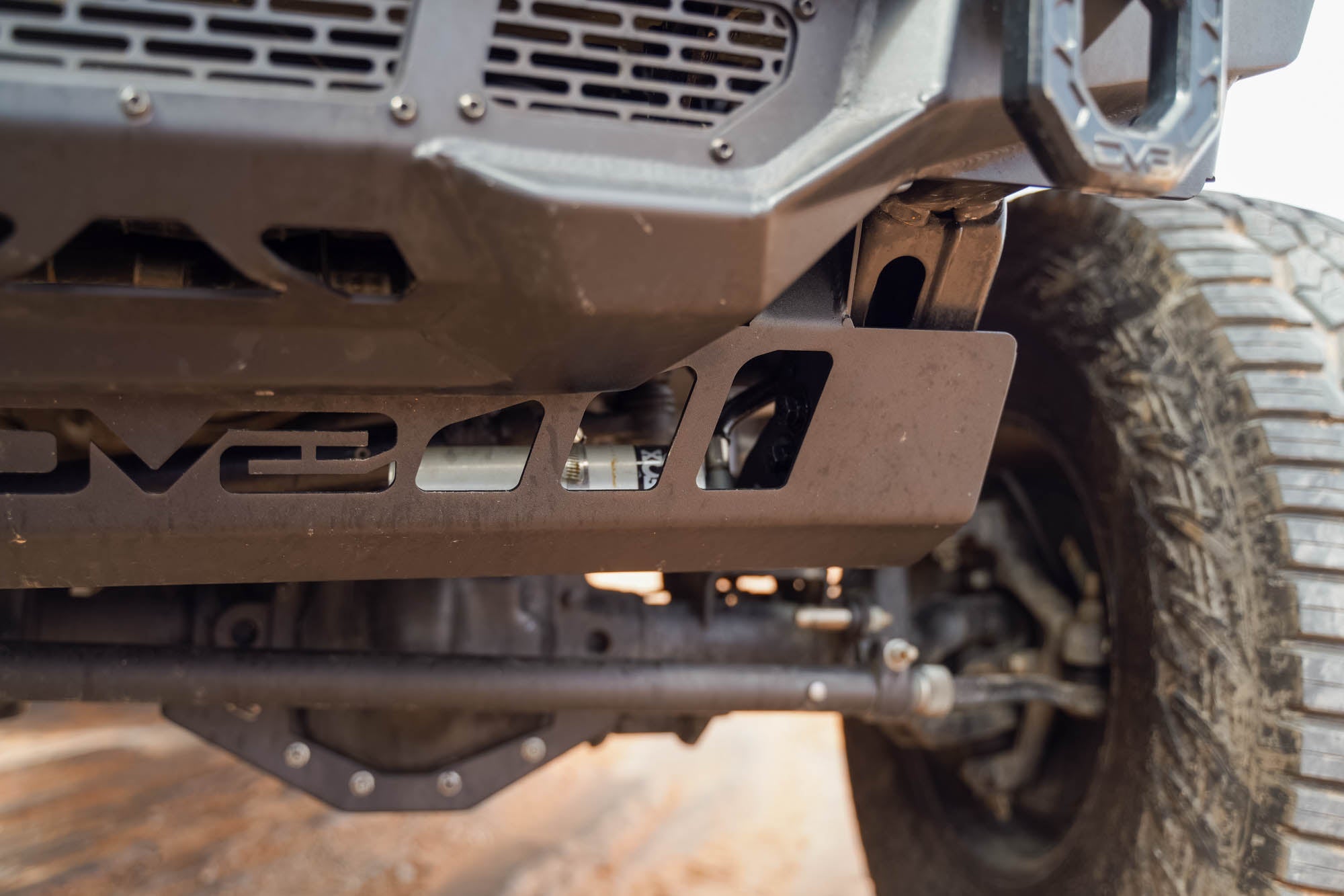 Off-Road-Jeep-JL-_-JT-Sway-Bar-Disconnect-Skid-Plate-2 - NVMOS