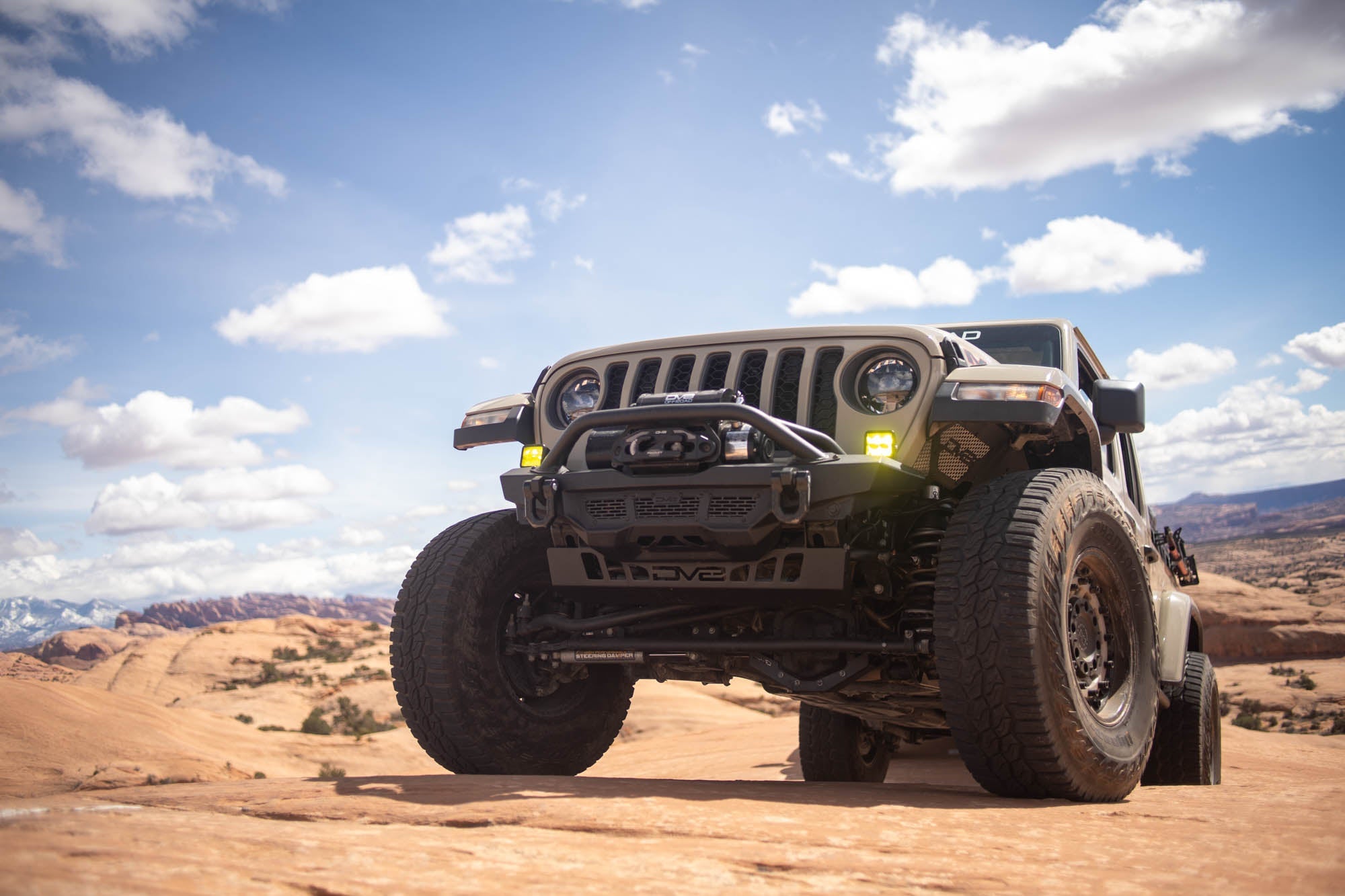 Off-Road-Jeep-JL-_-JT-Sway-Bar-Disconnect-Skid-Plate-3 - NVMOS