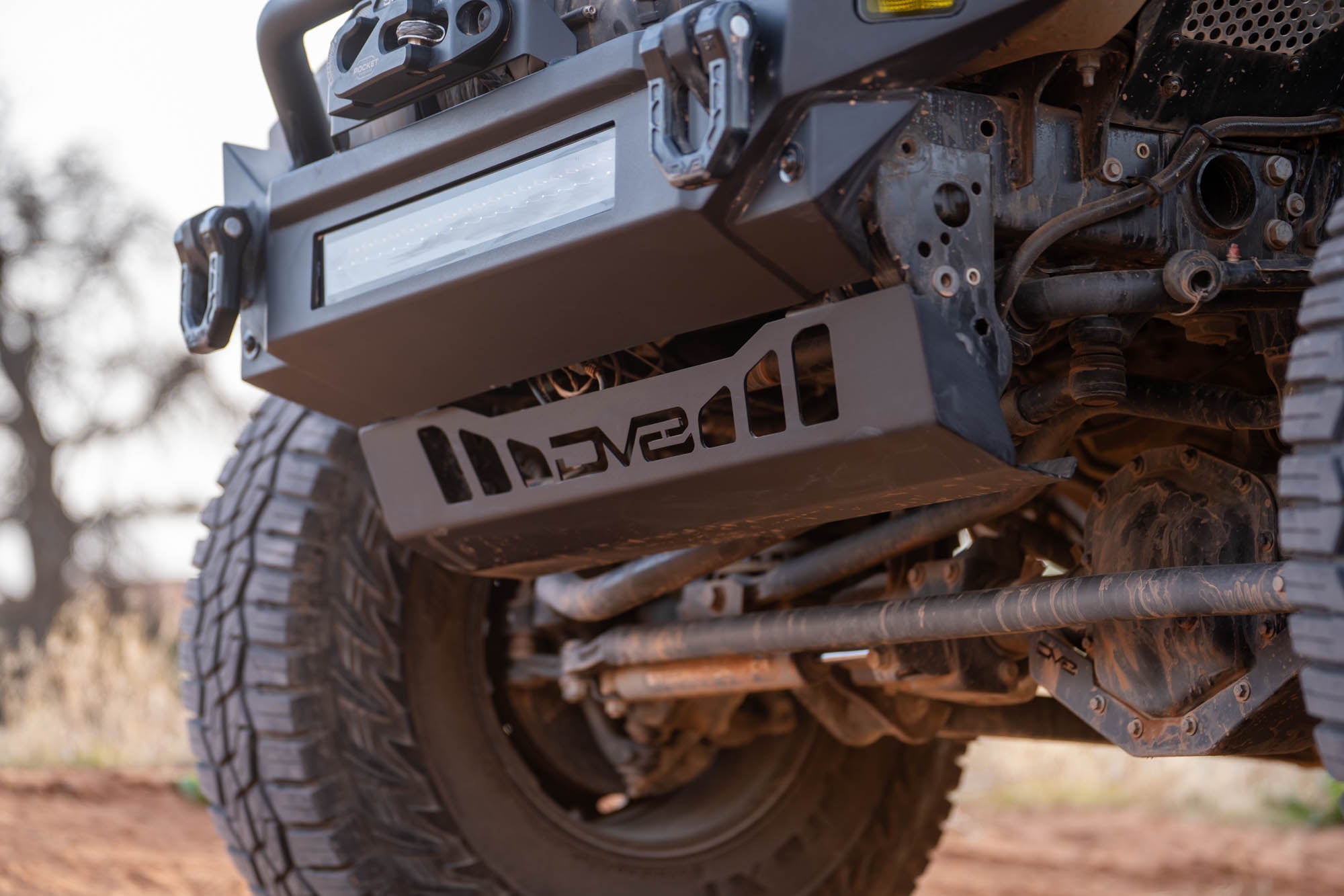 Off-Road-Jeep-JL-_-JT-Sway-Bar-Disconnect-Skid-Plate-4 - NVMOS