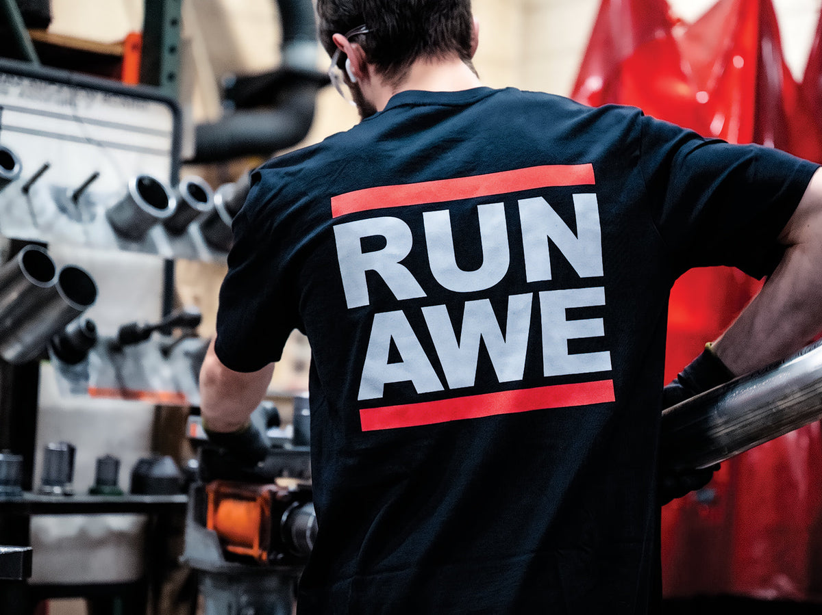 AWE RUN AWE Tee for universal fit