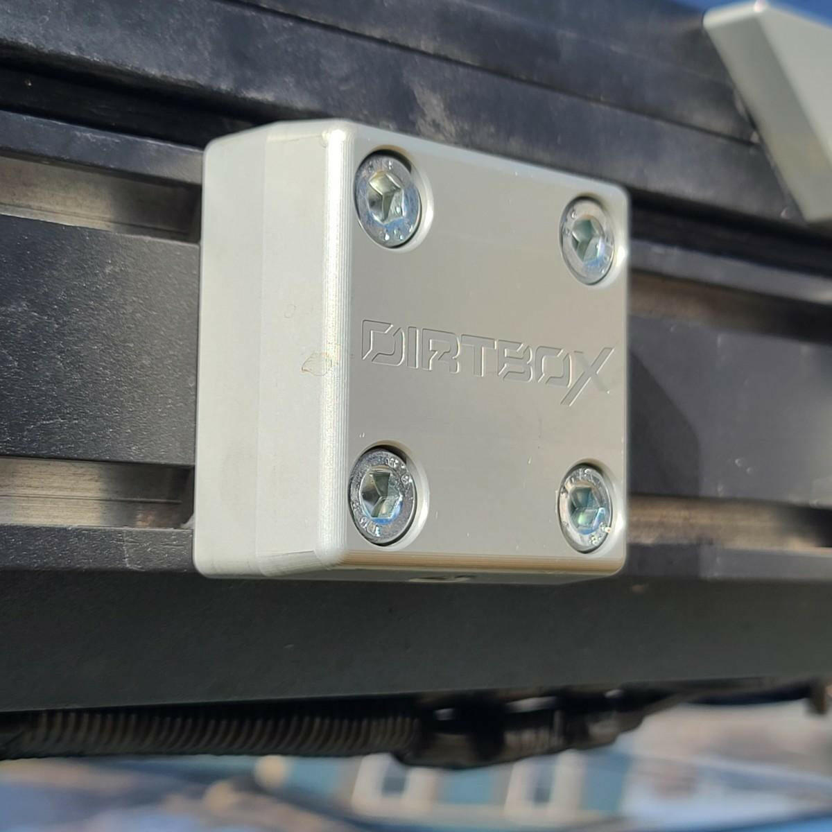 Dirtbox Overland The Chunk quick release bracket