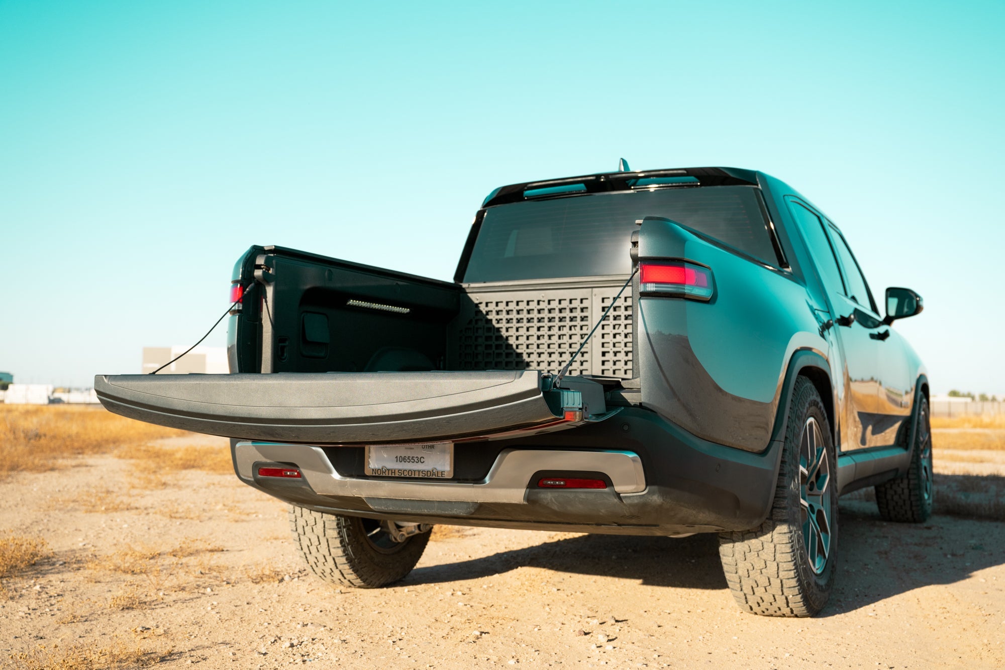 Rivian-R1T-Bed-Cab-Molle-Panels-12 - NVMOS