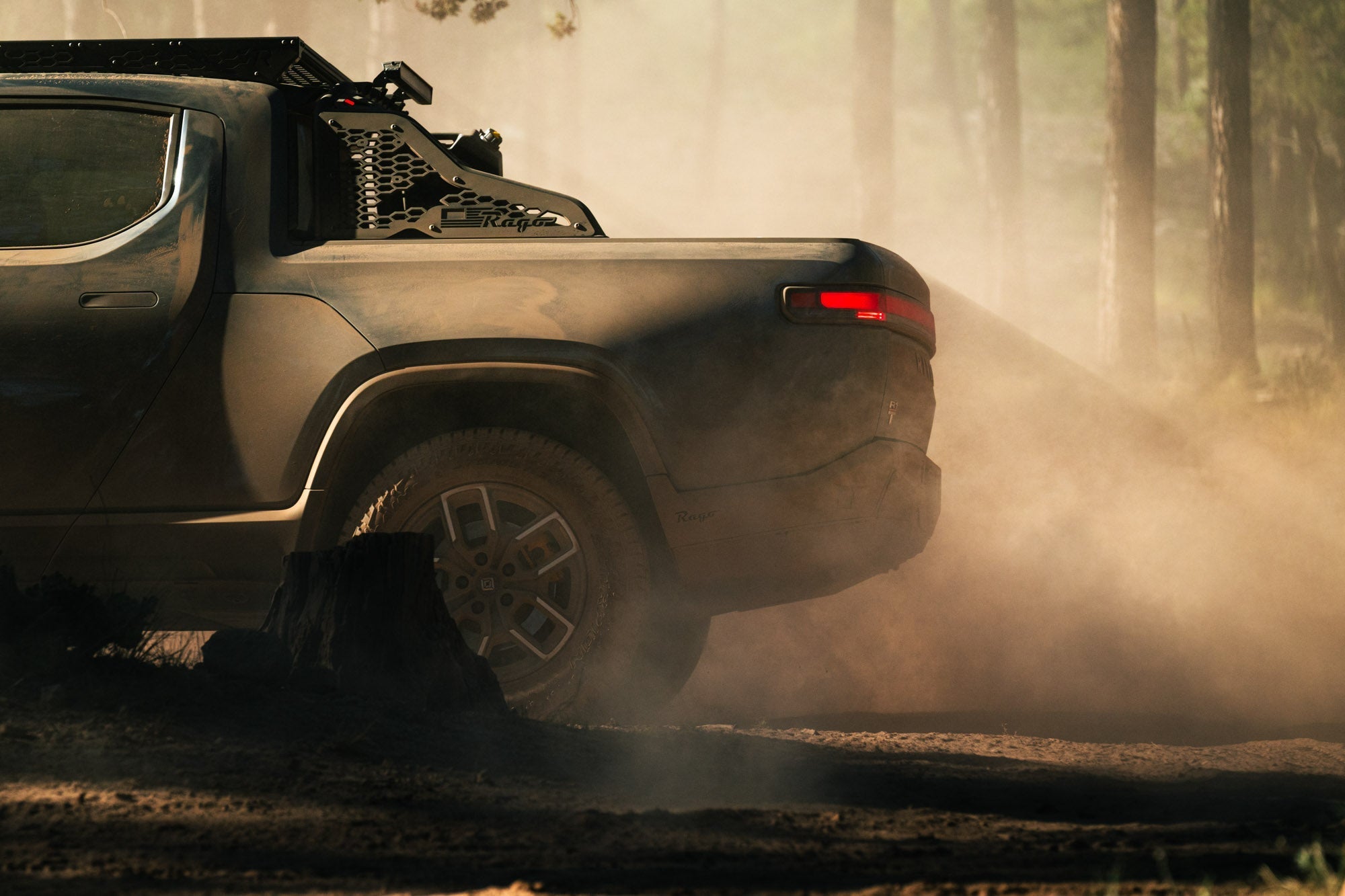 Rivian-R1T-Rear-Bumper-Off-Road-22 - NVMOS