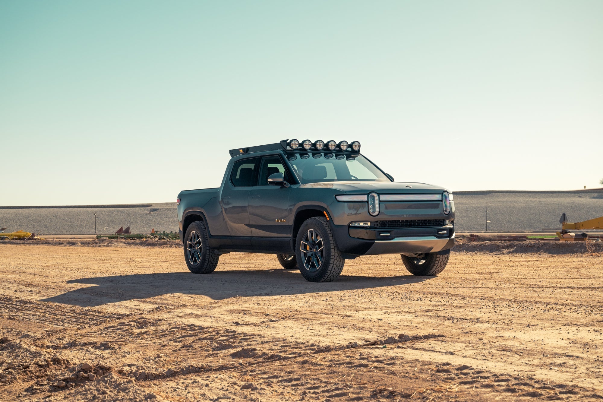 Rivian-R1T-Roof-Rack-RIGID-Light-Mount-3 - NVMOS