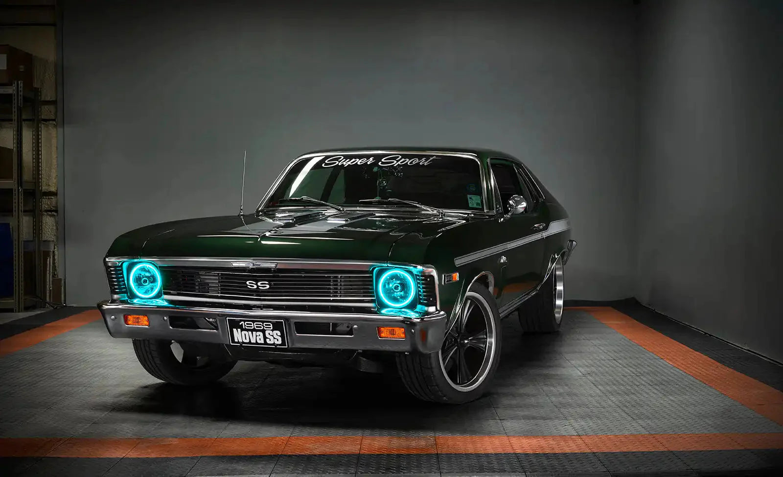 ORACLE 7" Sealed Beam Headlight with Pre-Installed SMD Halo