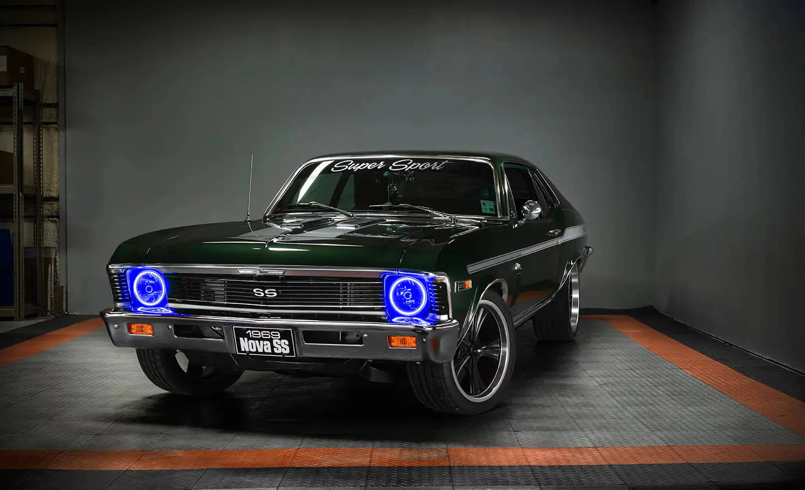 ORACLE 7" Sealed Beam Headlight with Pre-Installed SMD Halo