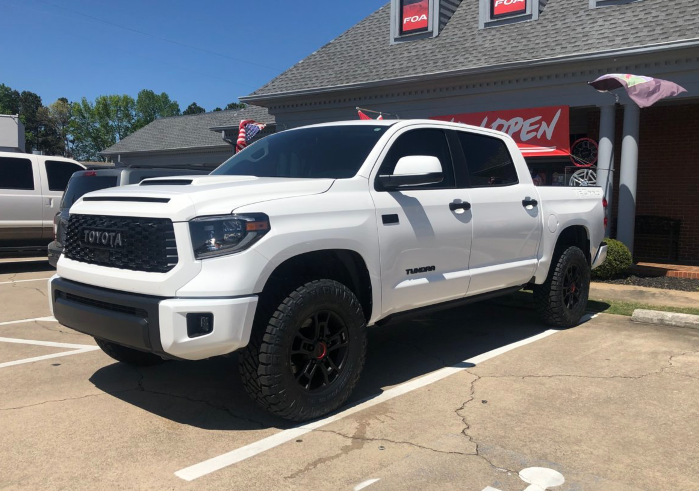 Coachbuilder TRD PRO Kit ( 2015-2017 / 2019-2021) – view 15