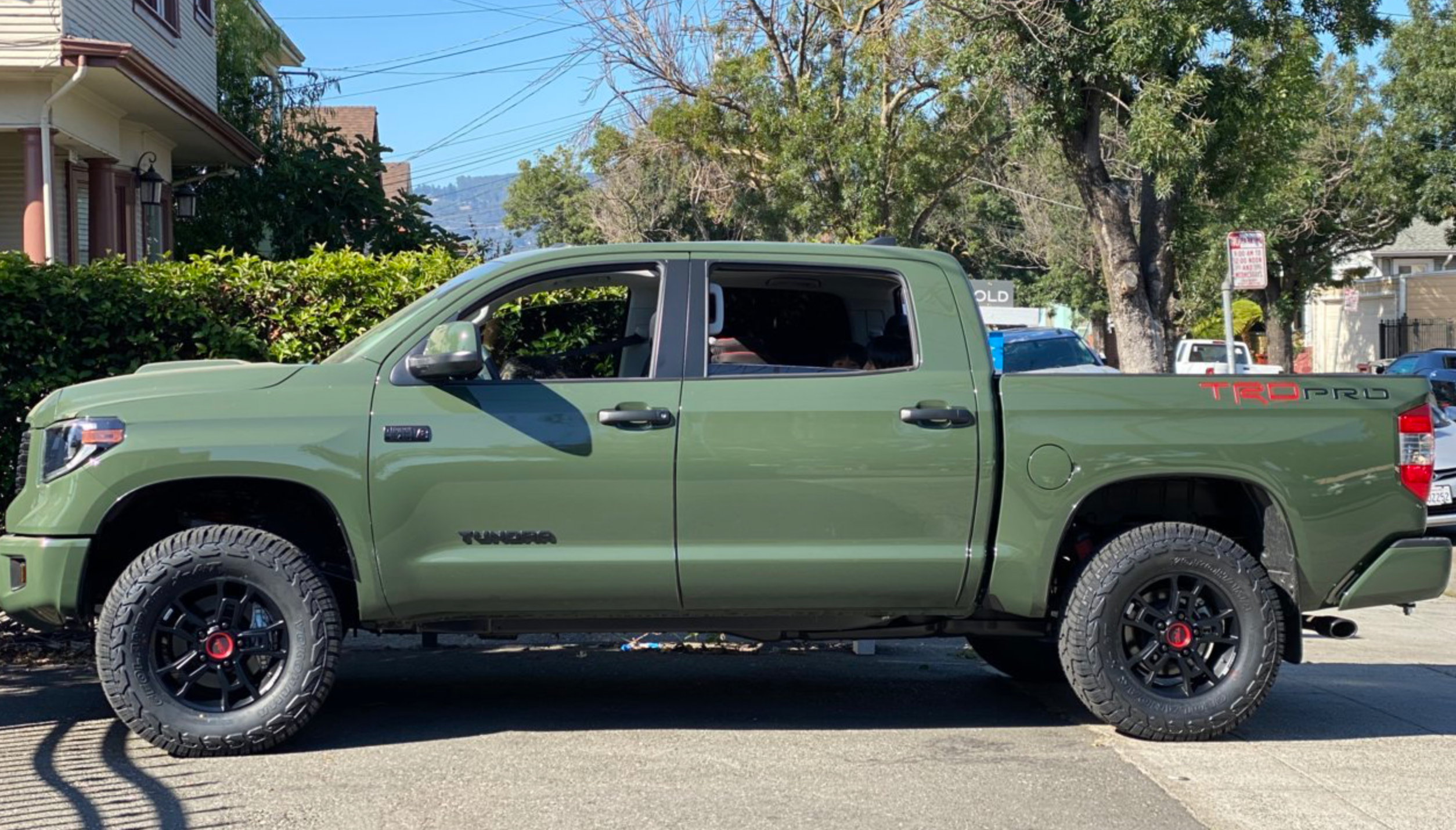 Coachbuilder TRD PRO Kit ( 2015-2017 / 2019-2021) – view 14