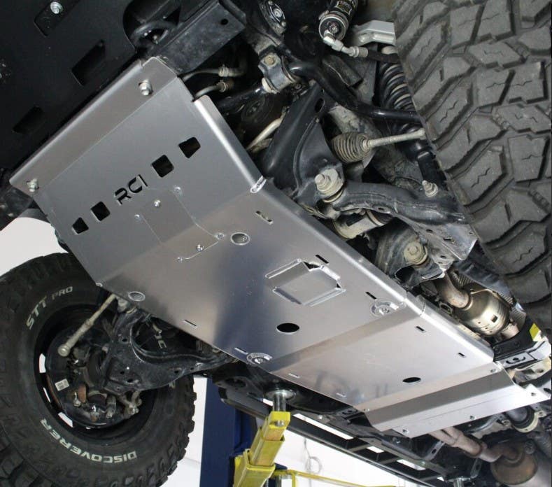 RCI Sportsmen's Package with Pike bumper and skid plates for 2016-2023 Tacoma